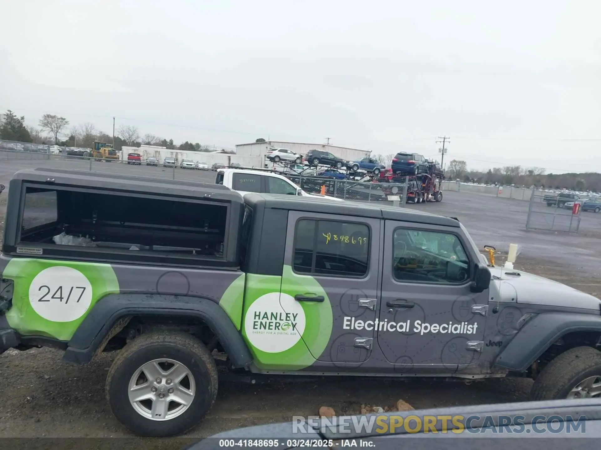 13 Photograph of a damaged car 1C6HJTAG2LL175020 JEEP GLADIATOR 2020