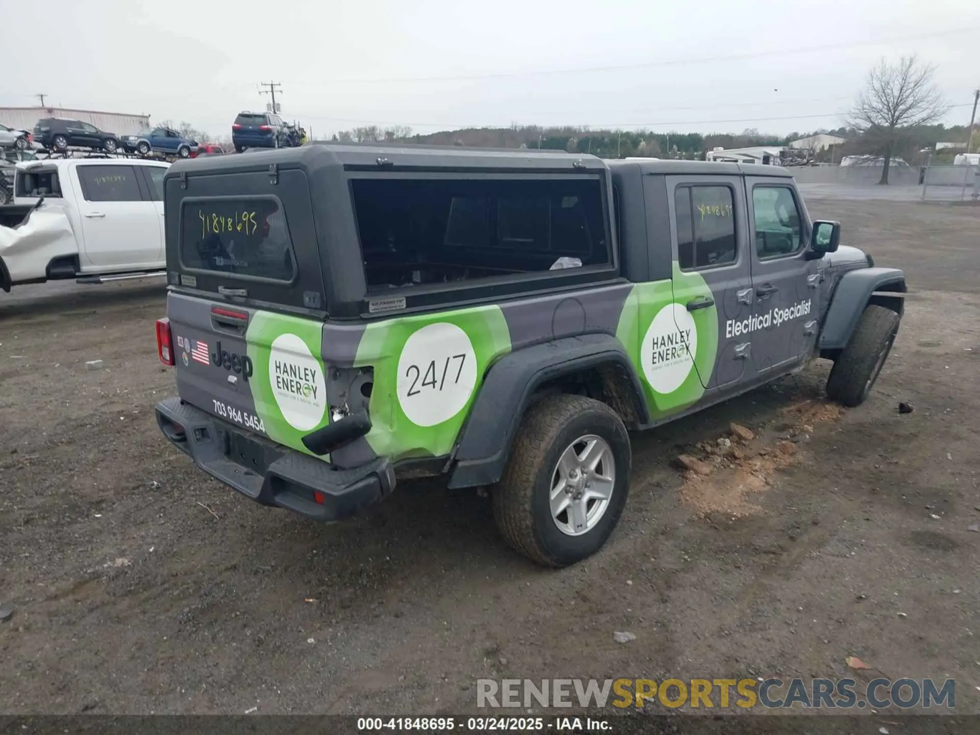 4 Photograph of a damaged car 1C6HJTAG2LL175020 JEEP GLADIATOR 2020