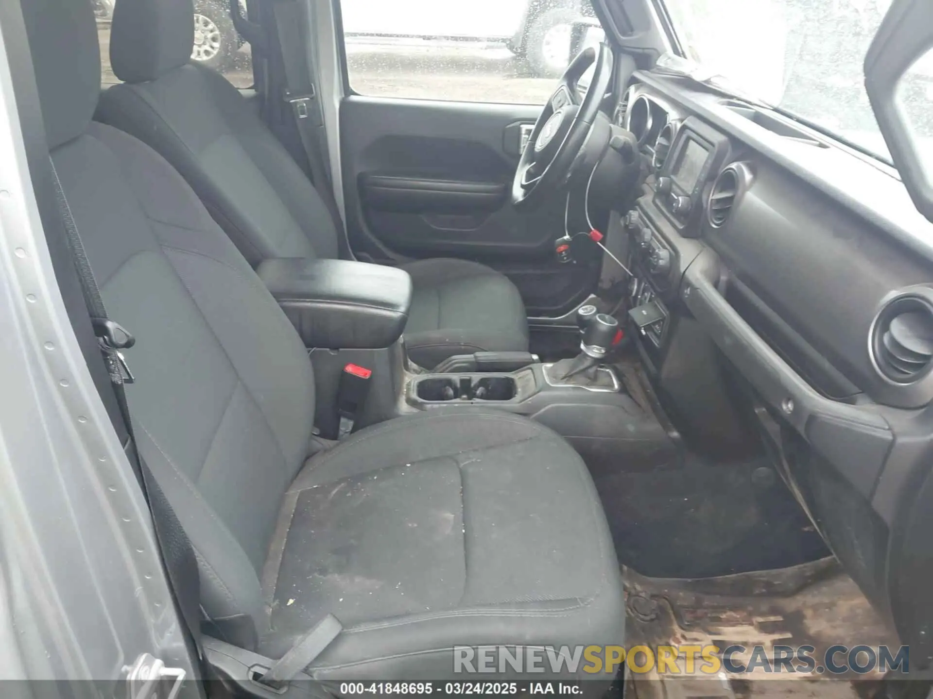 5 Photograph of a damaged car 1C6HJTAG2LL175020 JEEP GLADIATOR 2020