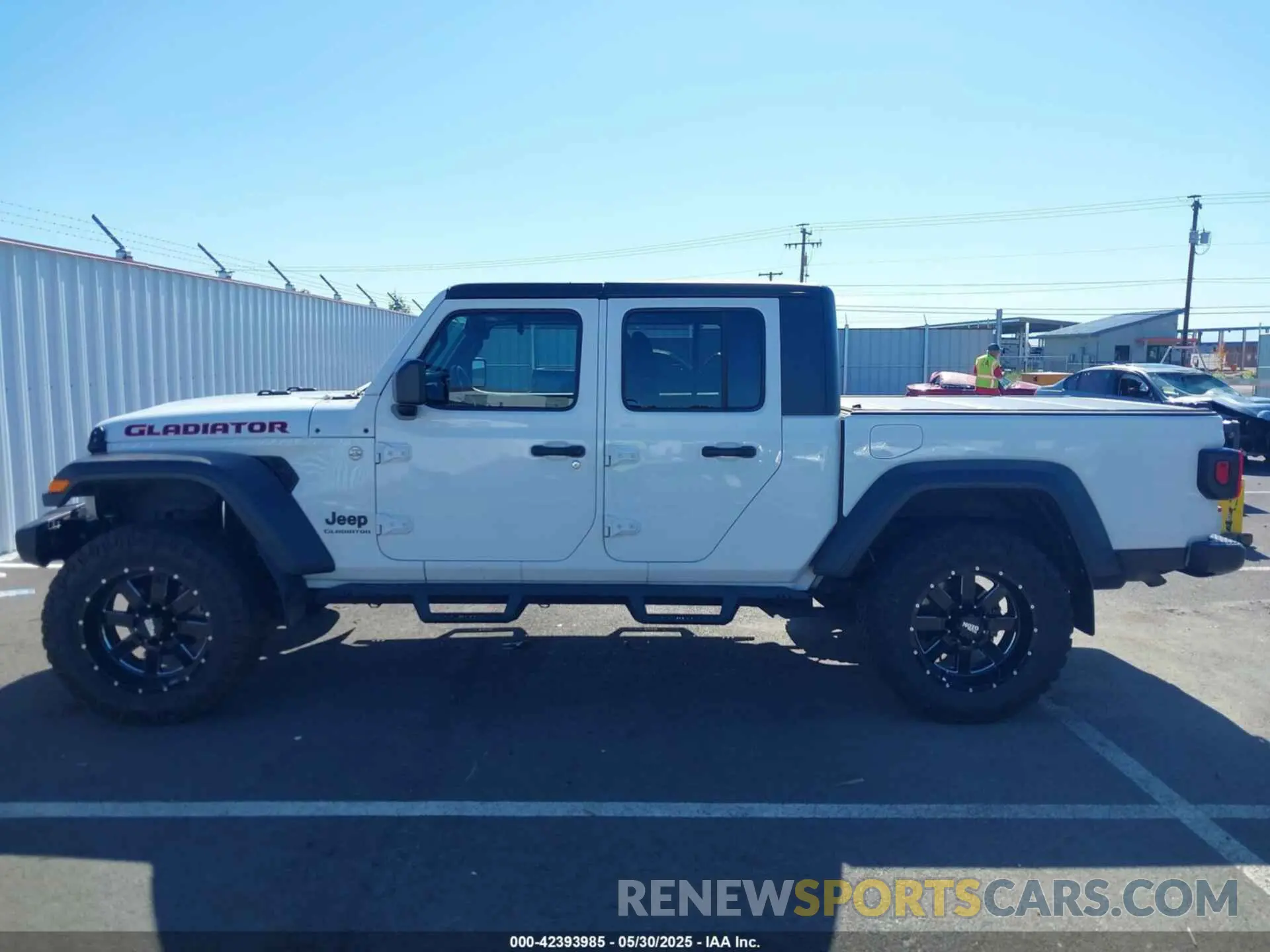 13 Photograph of a damaged car 1C6HJTAG3LL112699 JEEP GLADIATOR 2020