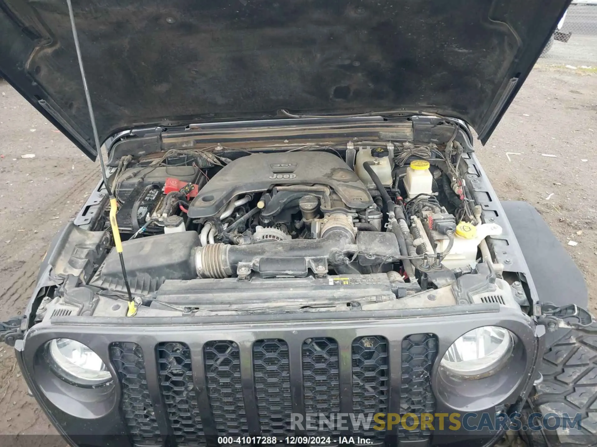 10 Photograph of a damaged car 1C6HJTAG3LL132886 JEEP GLADIATOR 2020