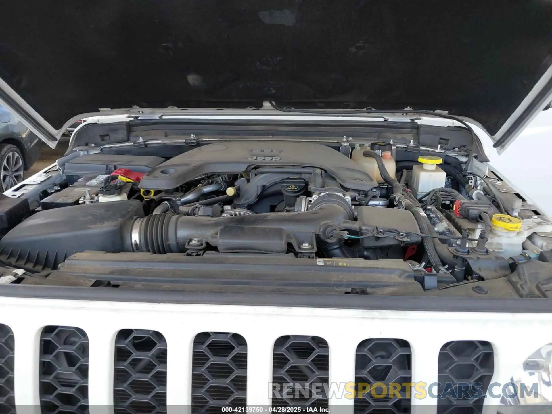 10 Photograph of a damaged car 1C6HJTAG3LL197401 JEEP GLADIATOR 2020