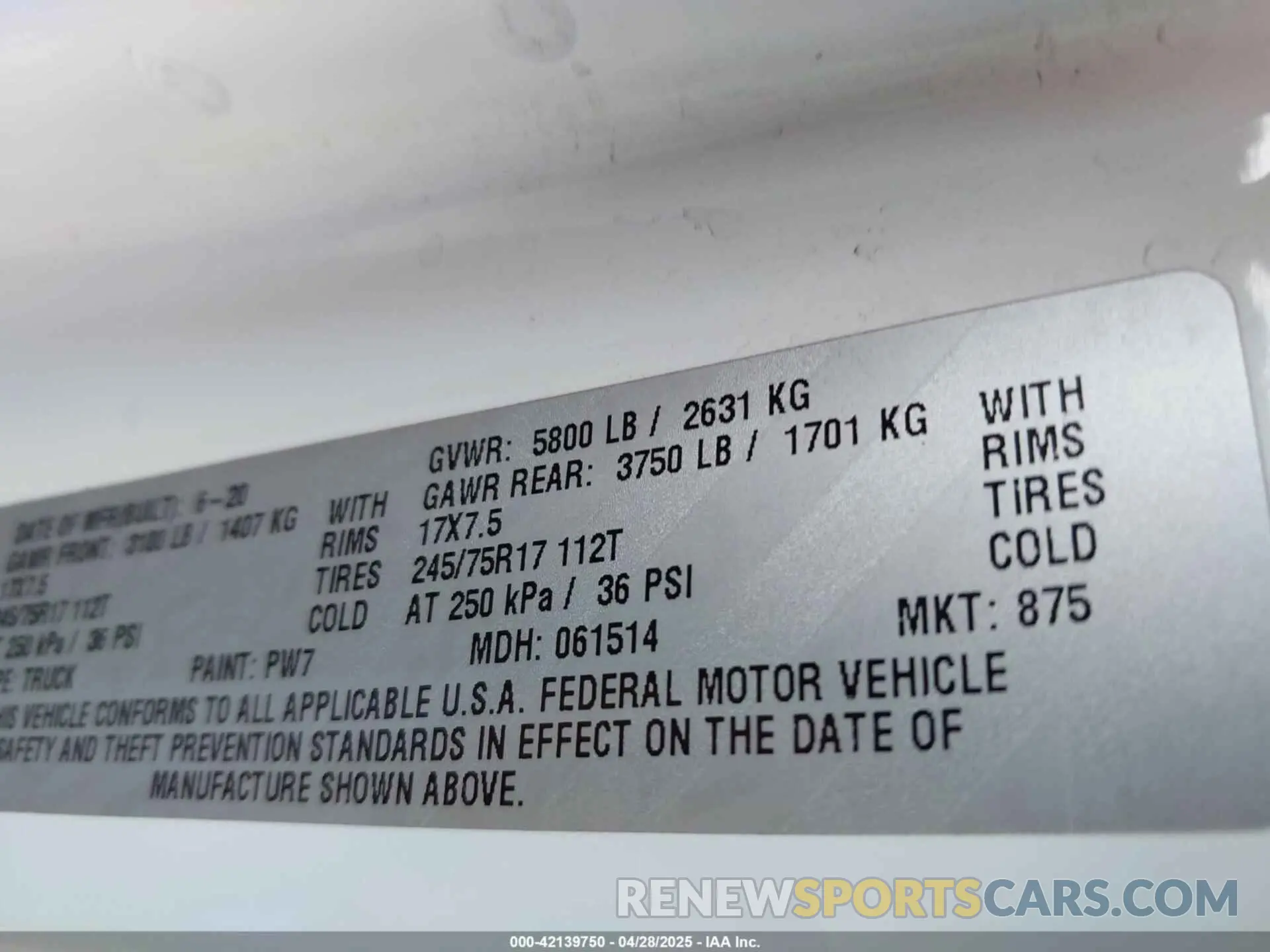 9 Photograph of a damaged car 1C6HJTAG3LL197401 JEEP GLADIATOR 2020