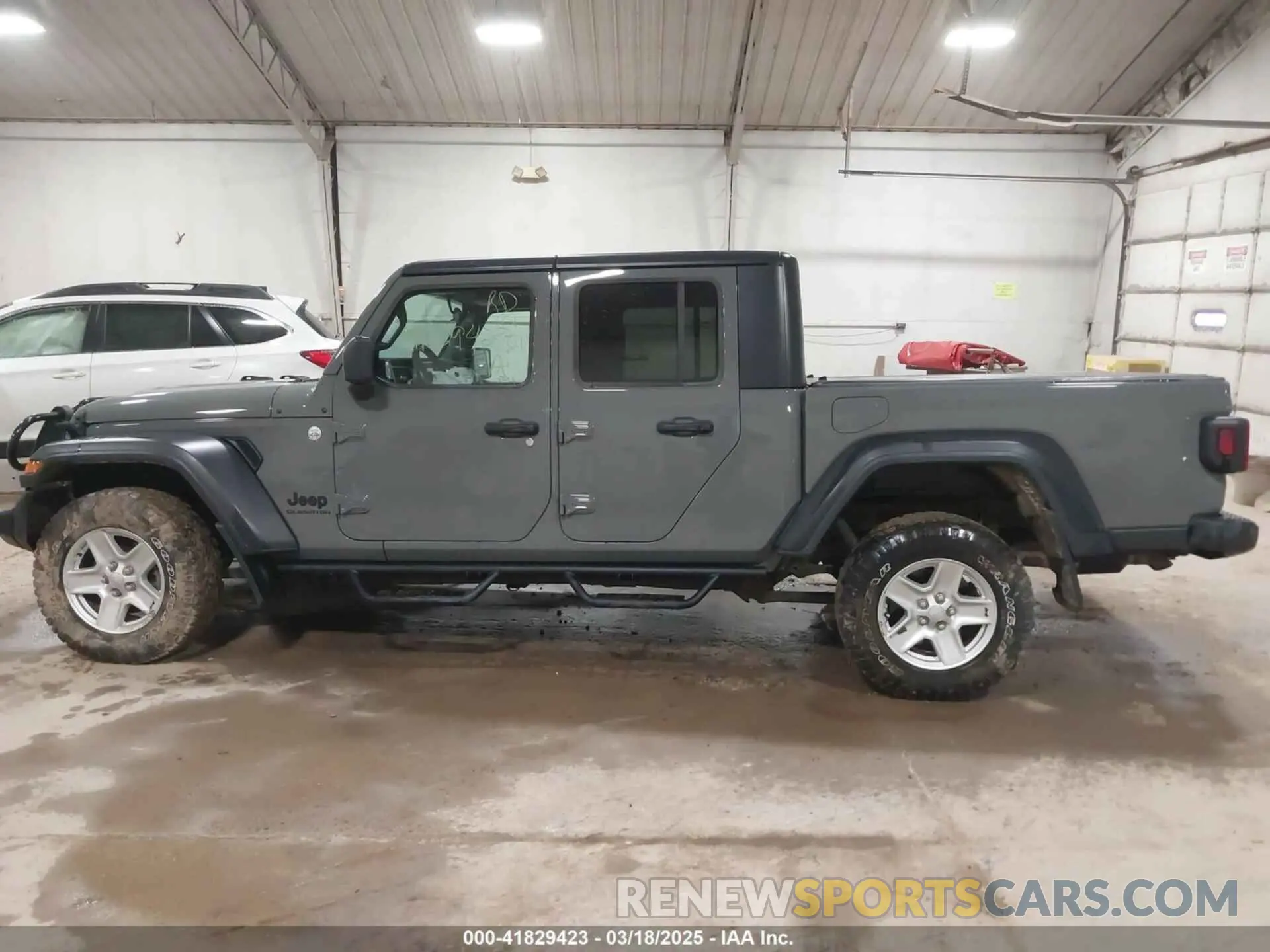 14 Photograph of a damaged car 1C6HJTAG4LL143864 JEEP GLADIATOR 2020