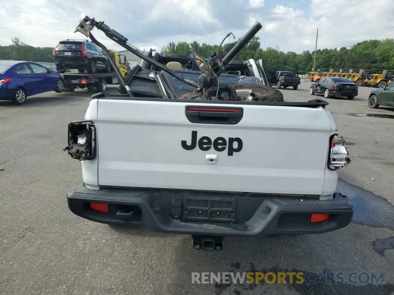 6 Photograph of a damaged car 1C6HJTAG5LL109304 JEEP GLADIATOR 2020