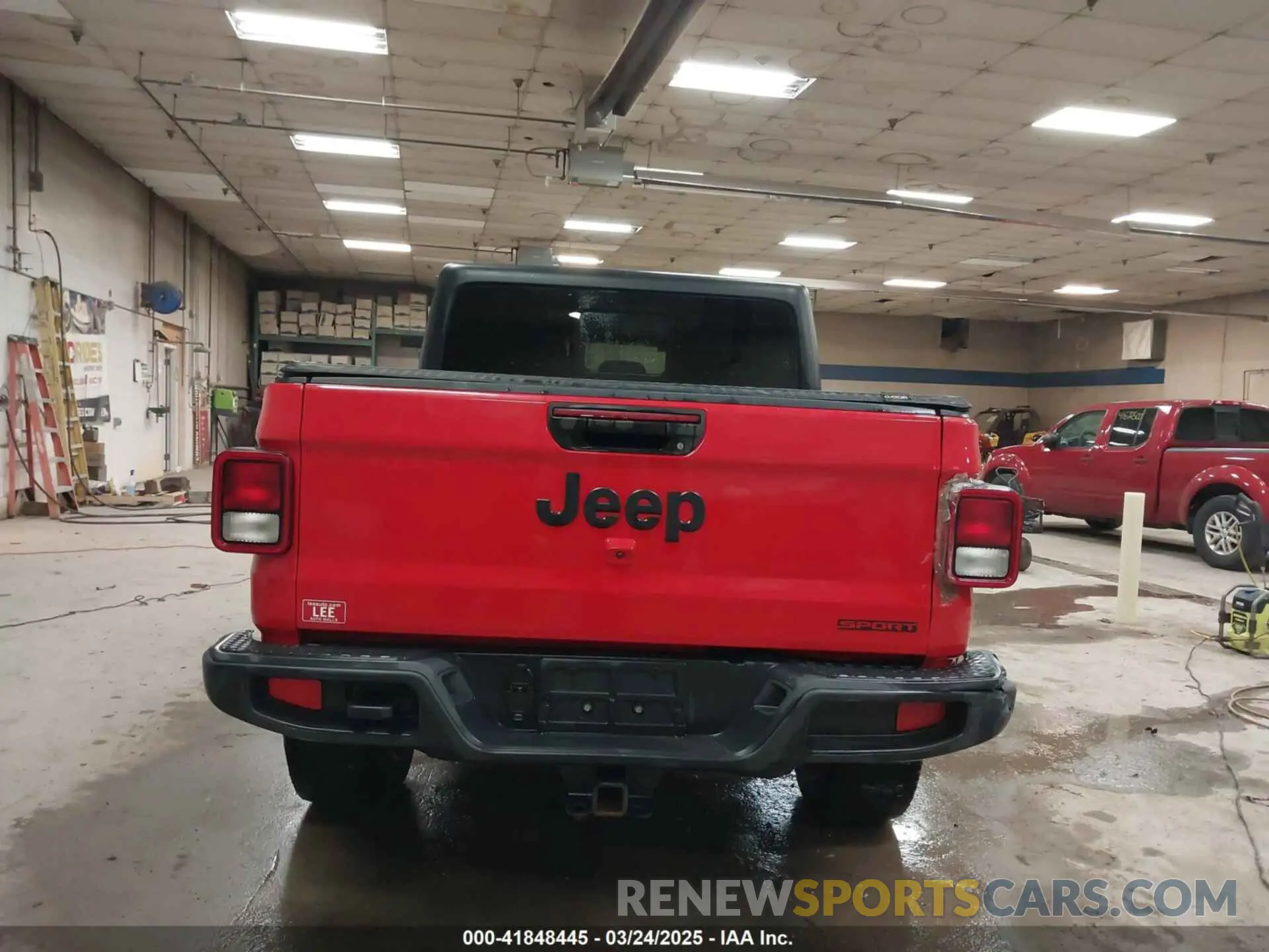16 Photograph of a damaged car 1C6HJTAG5LL129813 JEEP GLADIATOR 2020