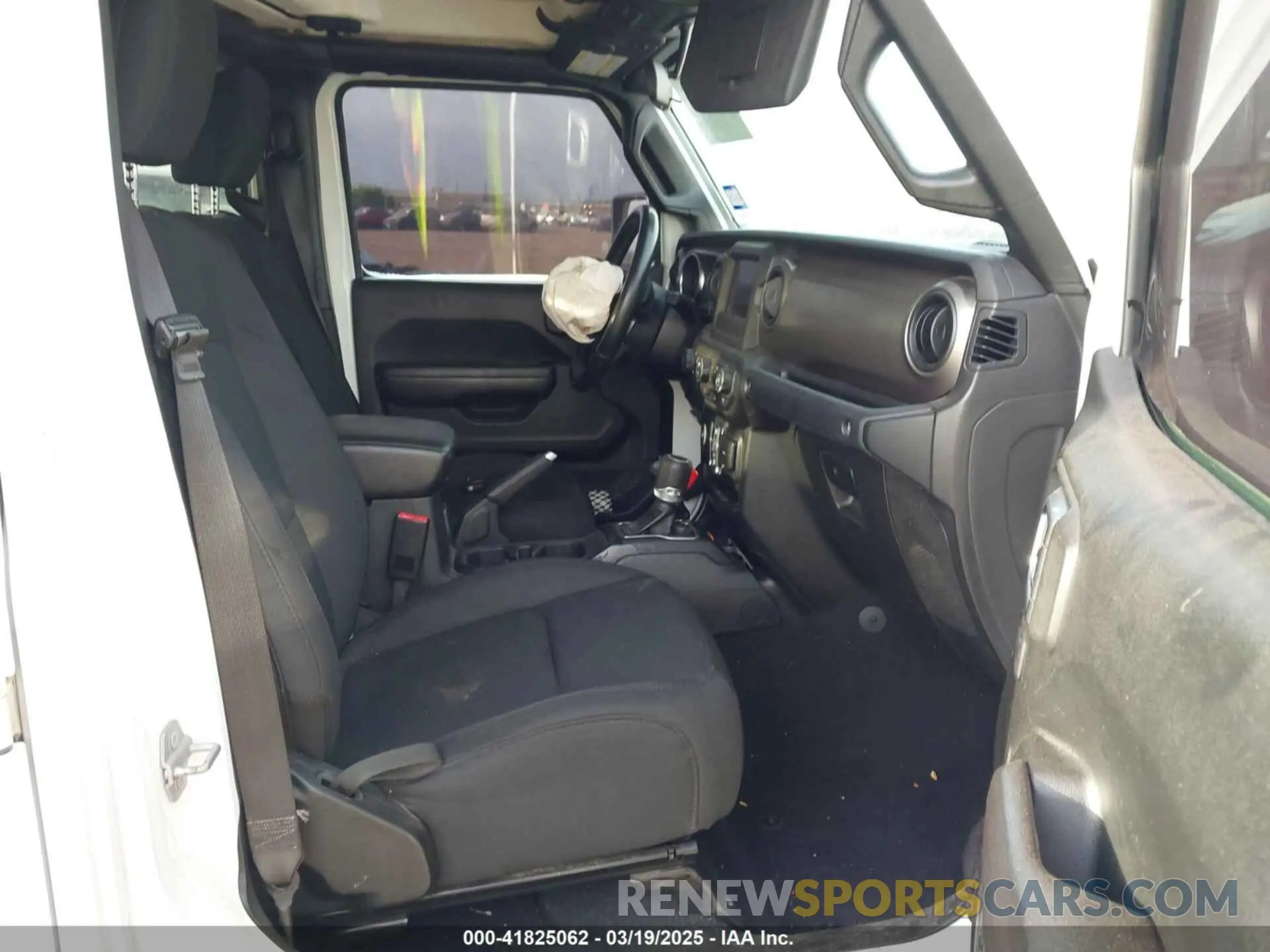 5 Photograph of a damaged car 1C6HJTAG5LL141251 JEEP GLADIATOR 2020