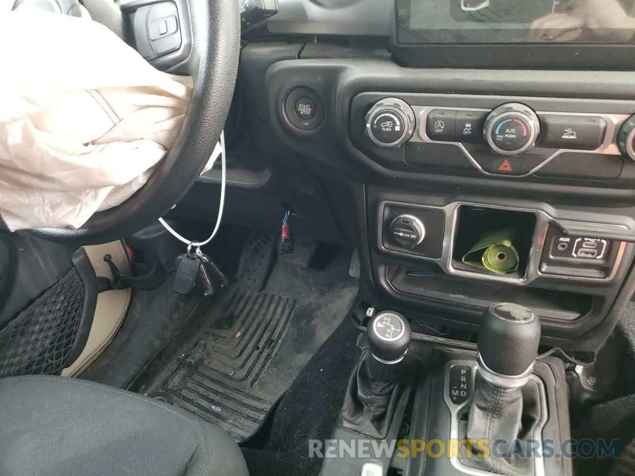 7 Photograph of a damaged car 1C6HJTAG5LL173357 JEEP GLADIATOR 2020