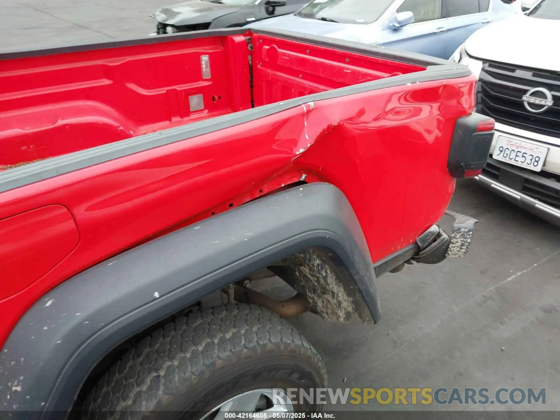 6 Photograph of a damaged car 1C6HJTAG6LL129268 JEEP GLADIATOR 2020