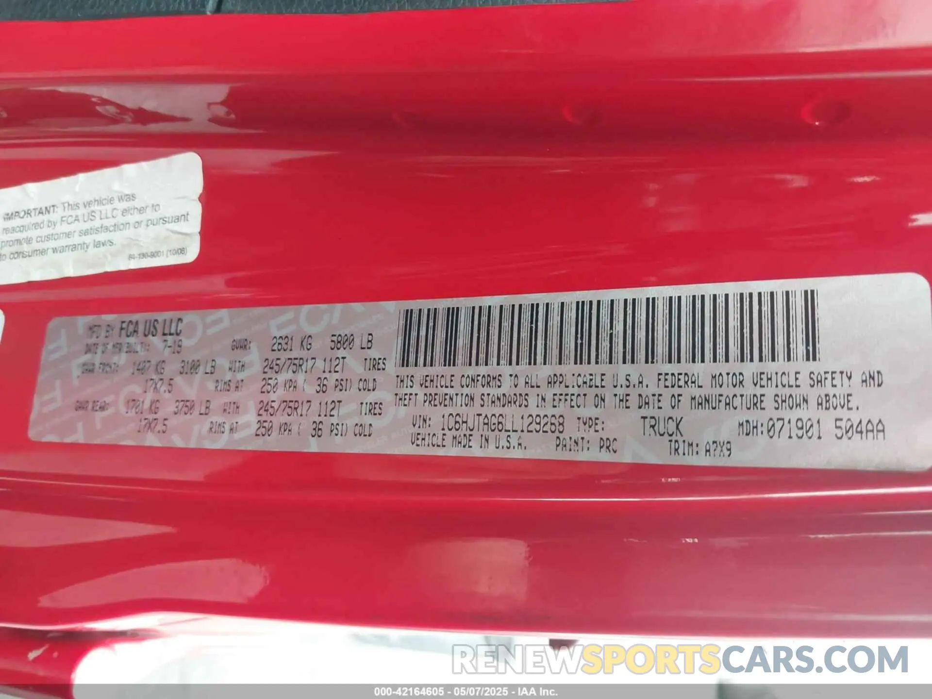 9 Photograph of a damaged car 1C6HJTAG6LL129268 JEEP GLADIATOR 2020