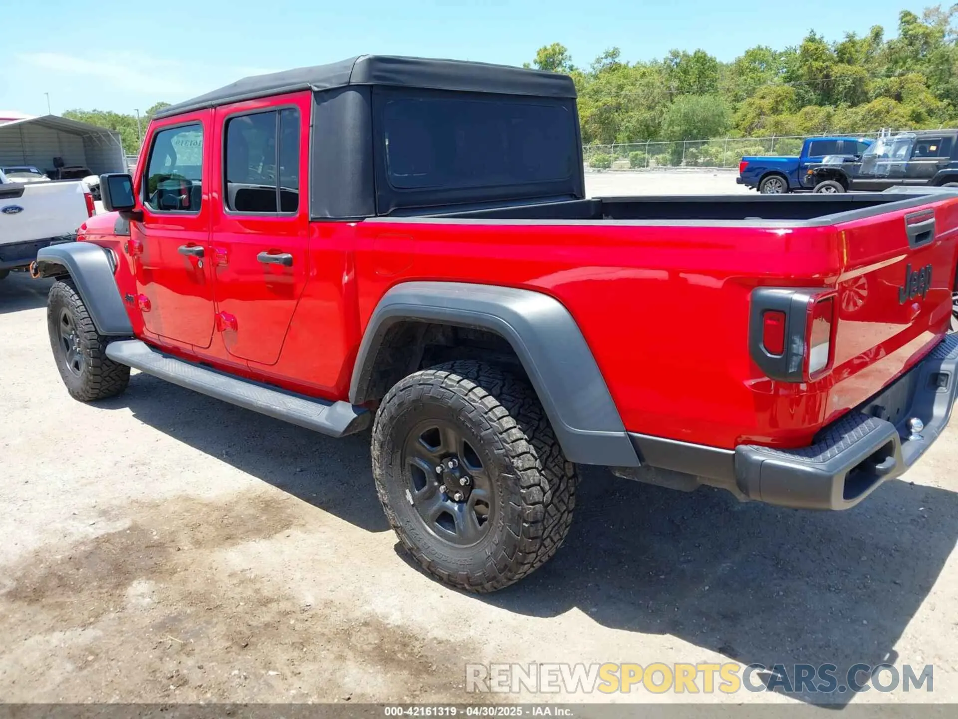 3 Photograph of a damaged car 1C6HJTAG6LL194119 JEEP GLADIATOR 2020