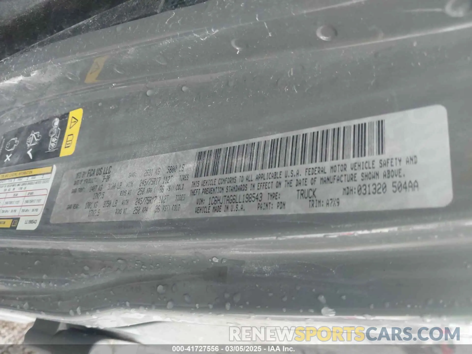 9 Photograph of a damaged car 1C6HJTAG6LL198543 JEEP GLADIATOR 2020