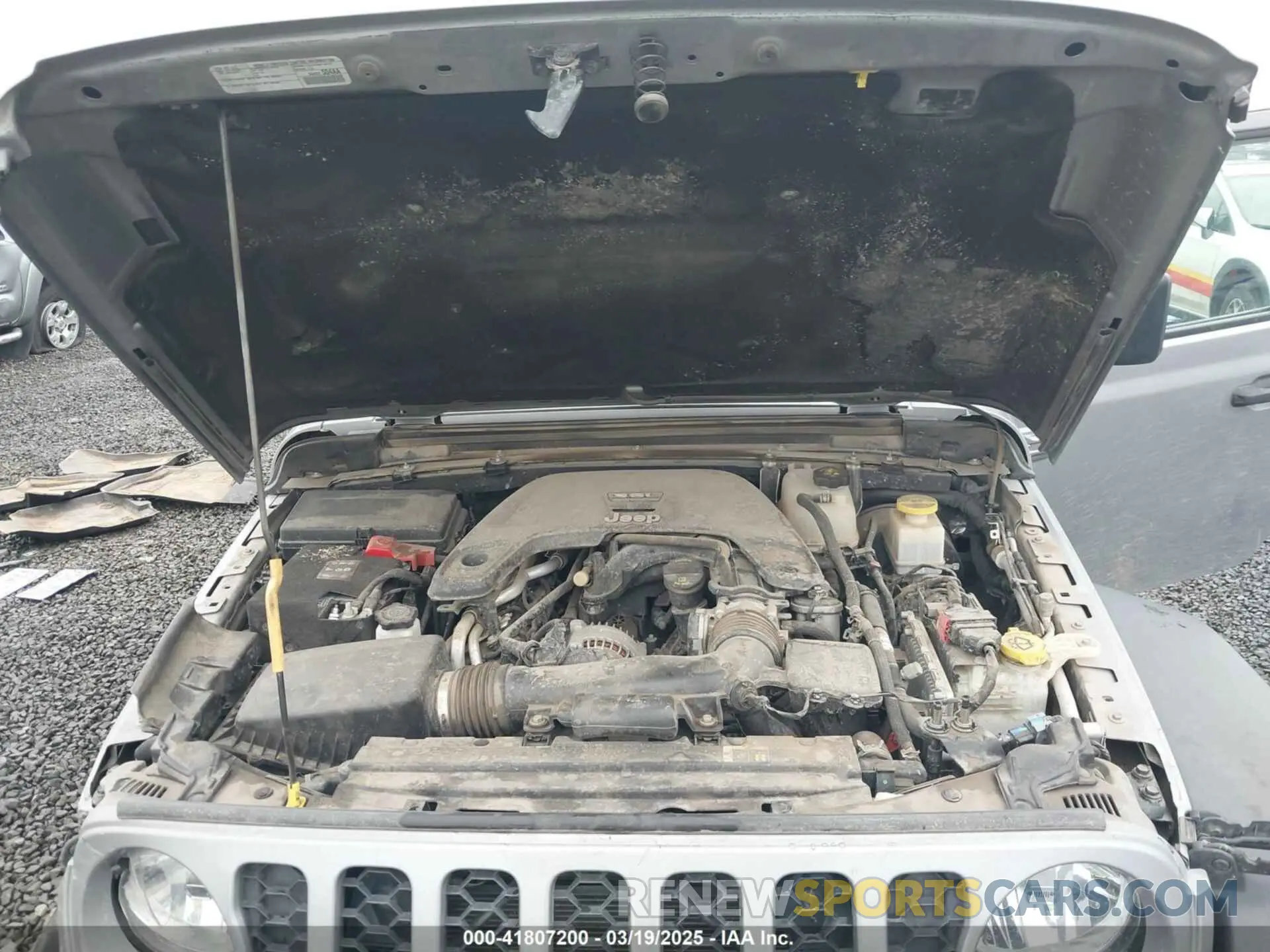 10 Photograph of a damaged car 1C6HJTAG8LL130311 JEEP GLADIATOR 2020