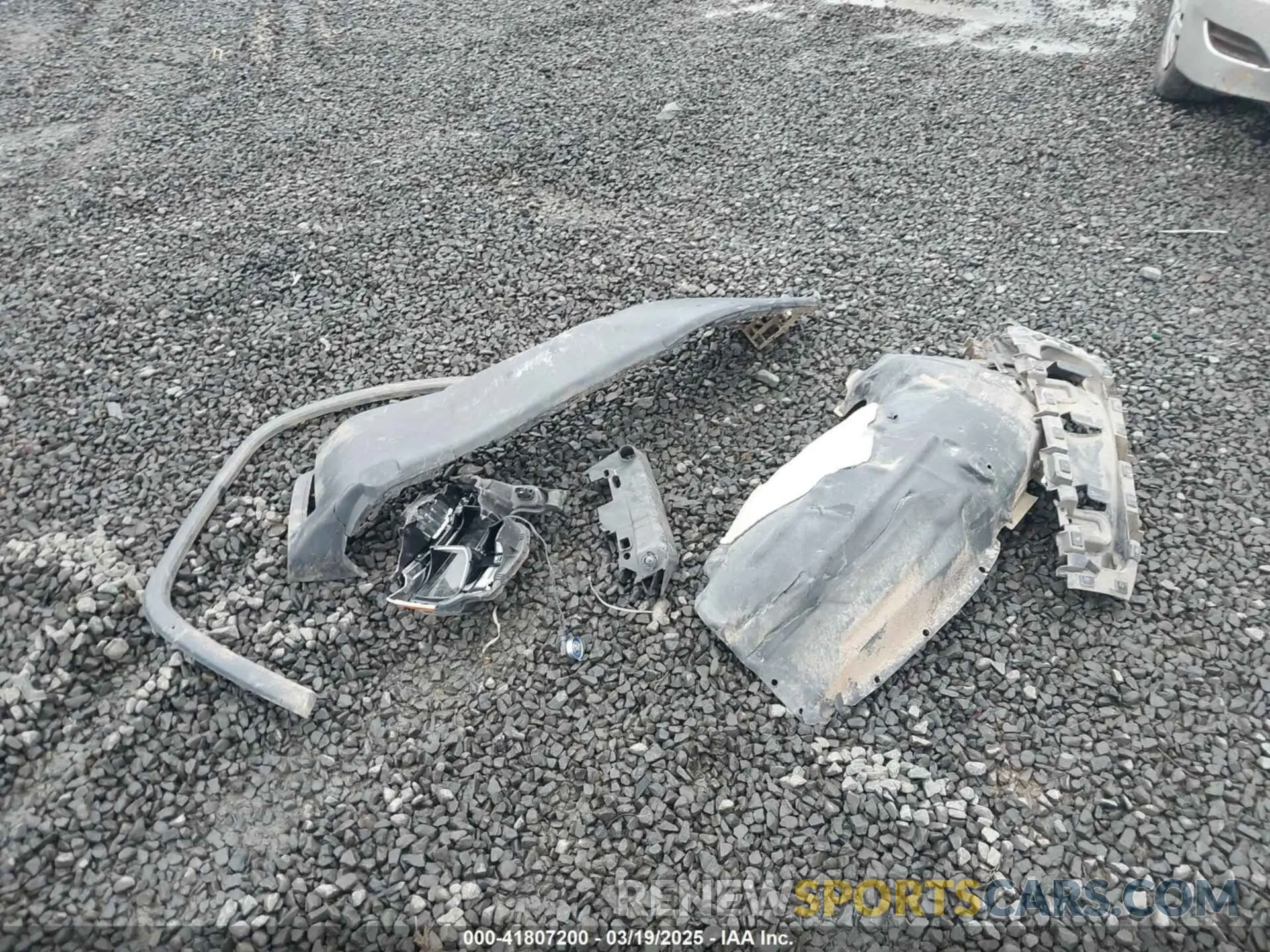12 Photograph of a damaged car 1C6HJTAG8LL130311 JEEP GLADIATOR 2020