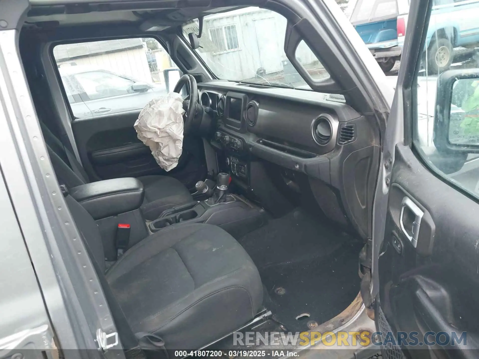 5 Photograph of a damaged car 1C6HJTAG8LL130311 JEEP GLADIATOR 2020