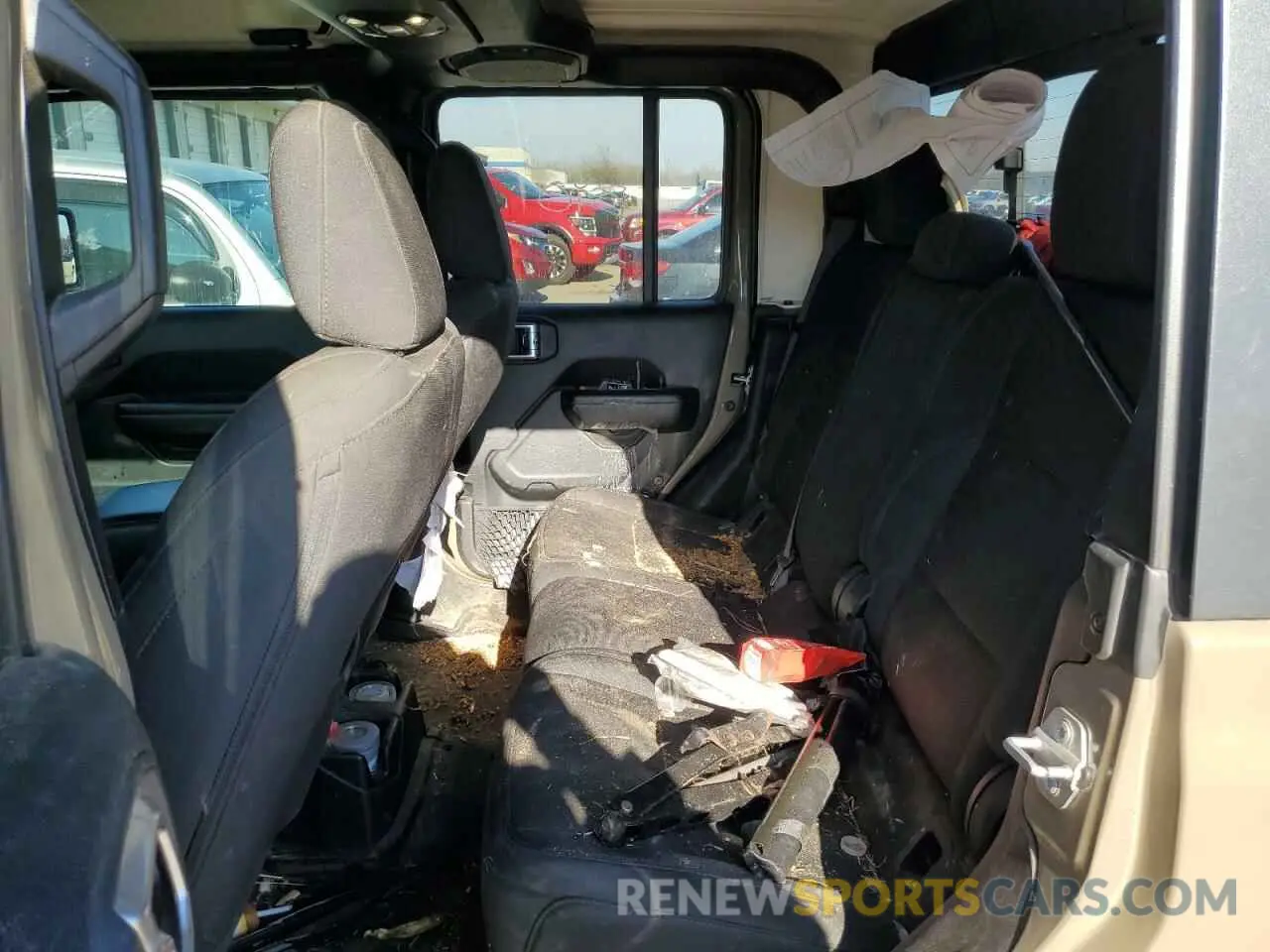 11 Photograph of a damaged car 1C6HJTAG8LL177144 JEEP GLADIATOR 2020