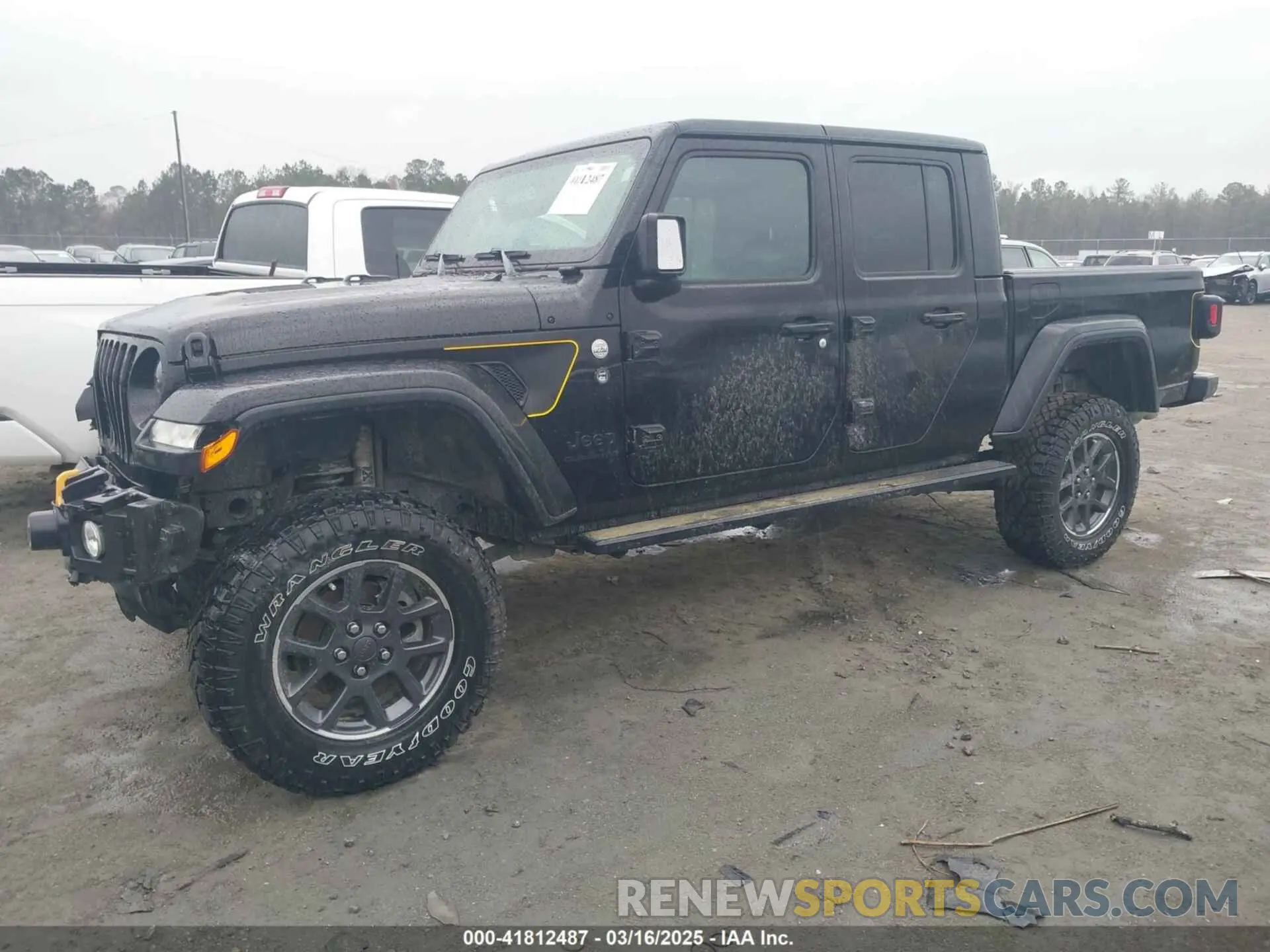 2 Photograph of a damaged car 1C6HJTAG8LL180092 JEEP GLADIATOR 2020