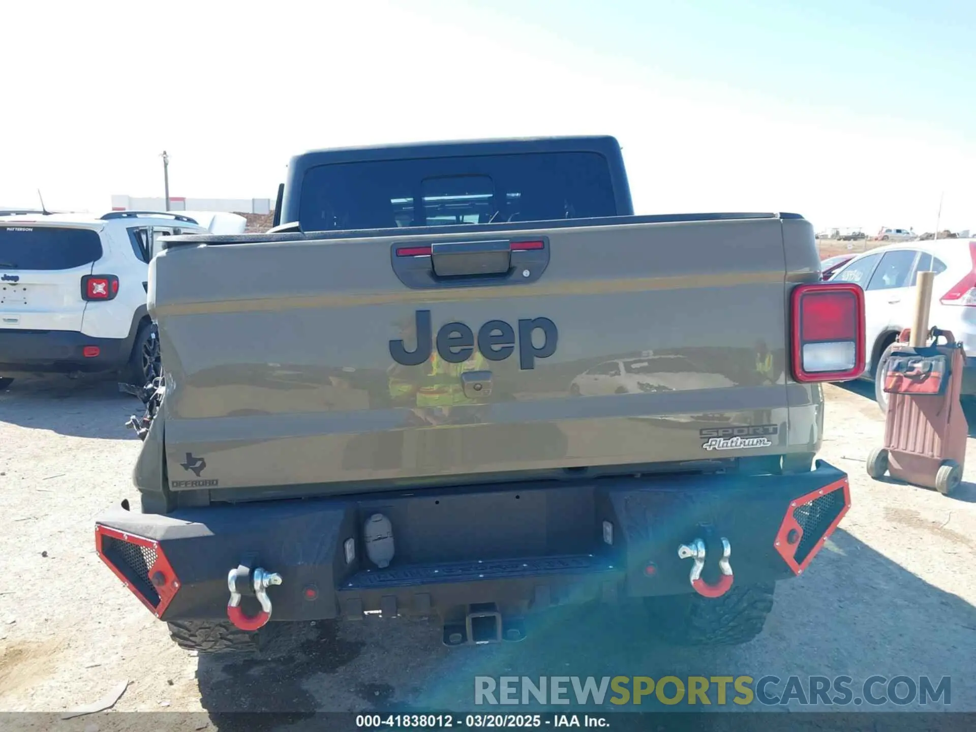 15 Photograph of a damaged car 1C6HJTAG8LL212135 JEEP GLADIATOR 2020