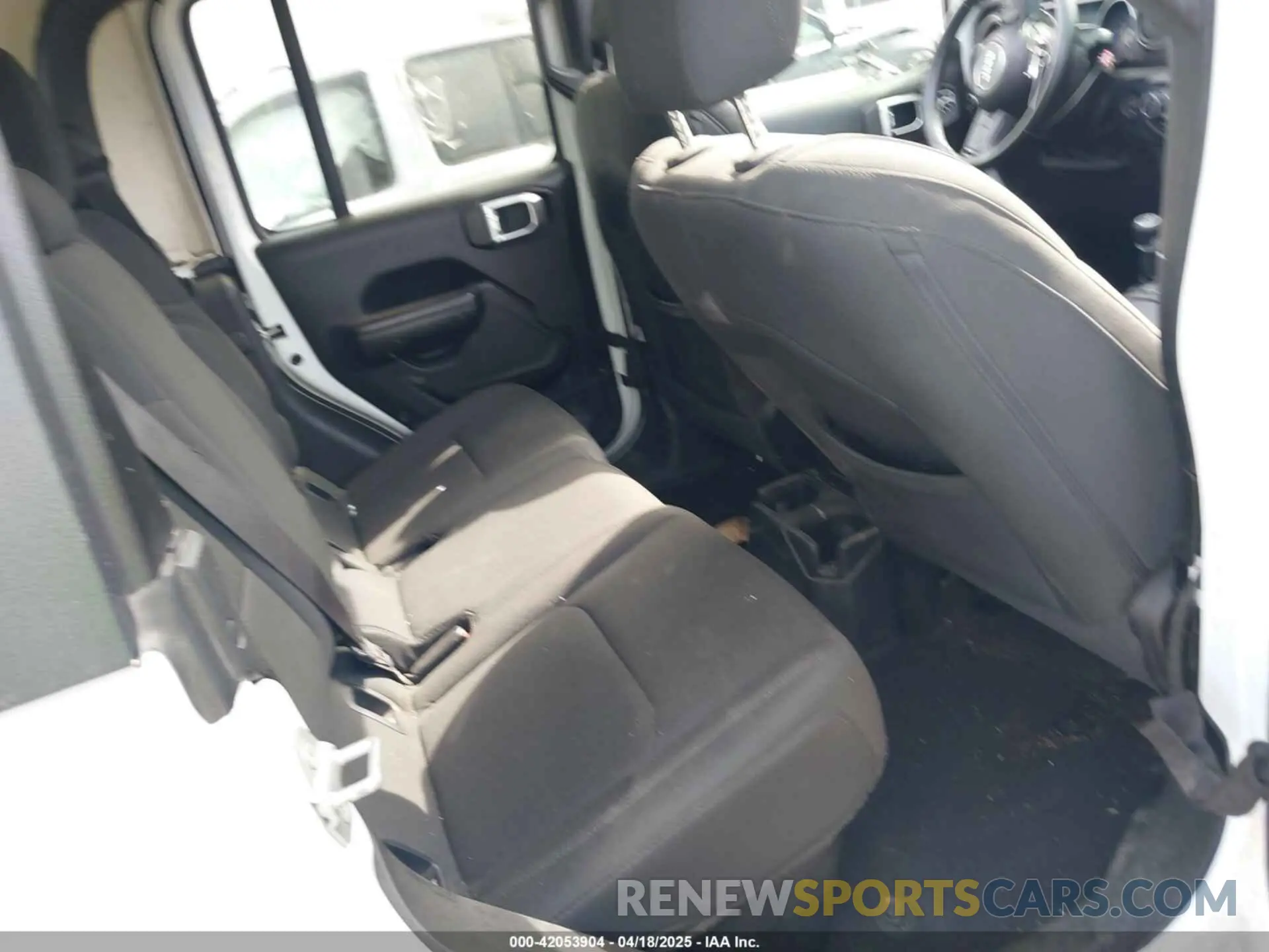 8 Photograph of a damaged car 1C6HJTAG9LL161535 JEEP GLADIATOR 2020