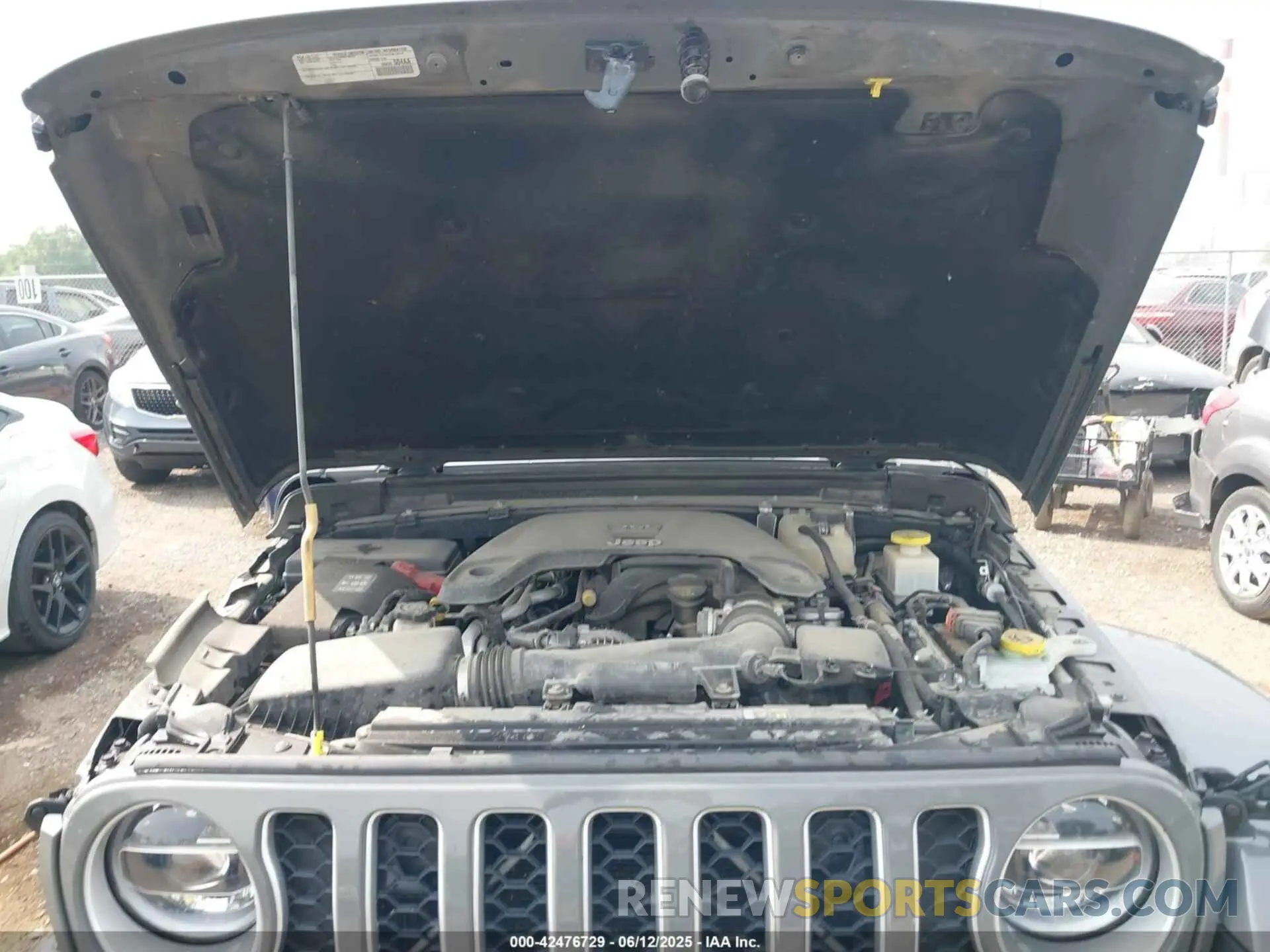 10 Photograph of a damaged car 1C6HJTFG0LL169628 JEEP GLADIATOR 2020