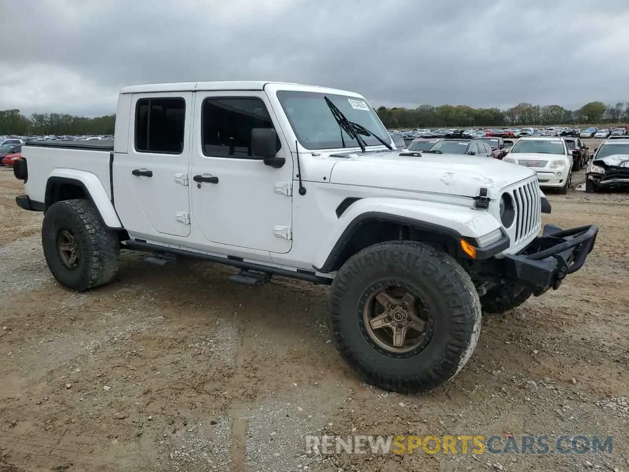 4 Photograph of a damaged car 1C6HJTFG0LL172481 JEEP GLADIATOR 2020