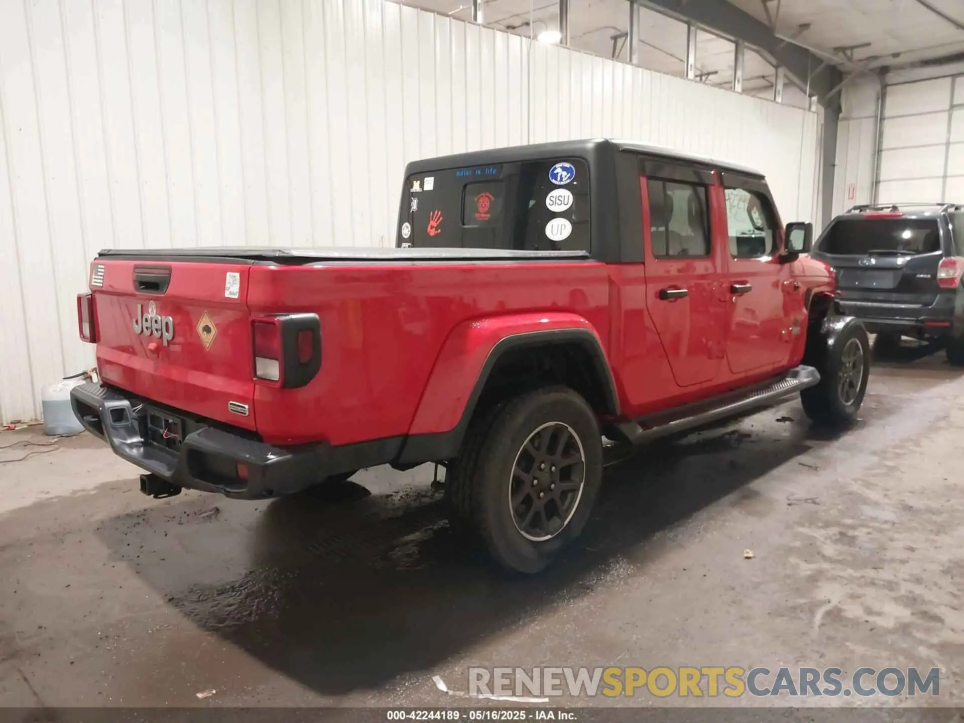4 Photograph of a damaged car 1C6HJTFG1LL129994 JEEP GLADIATOR 2020