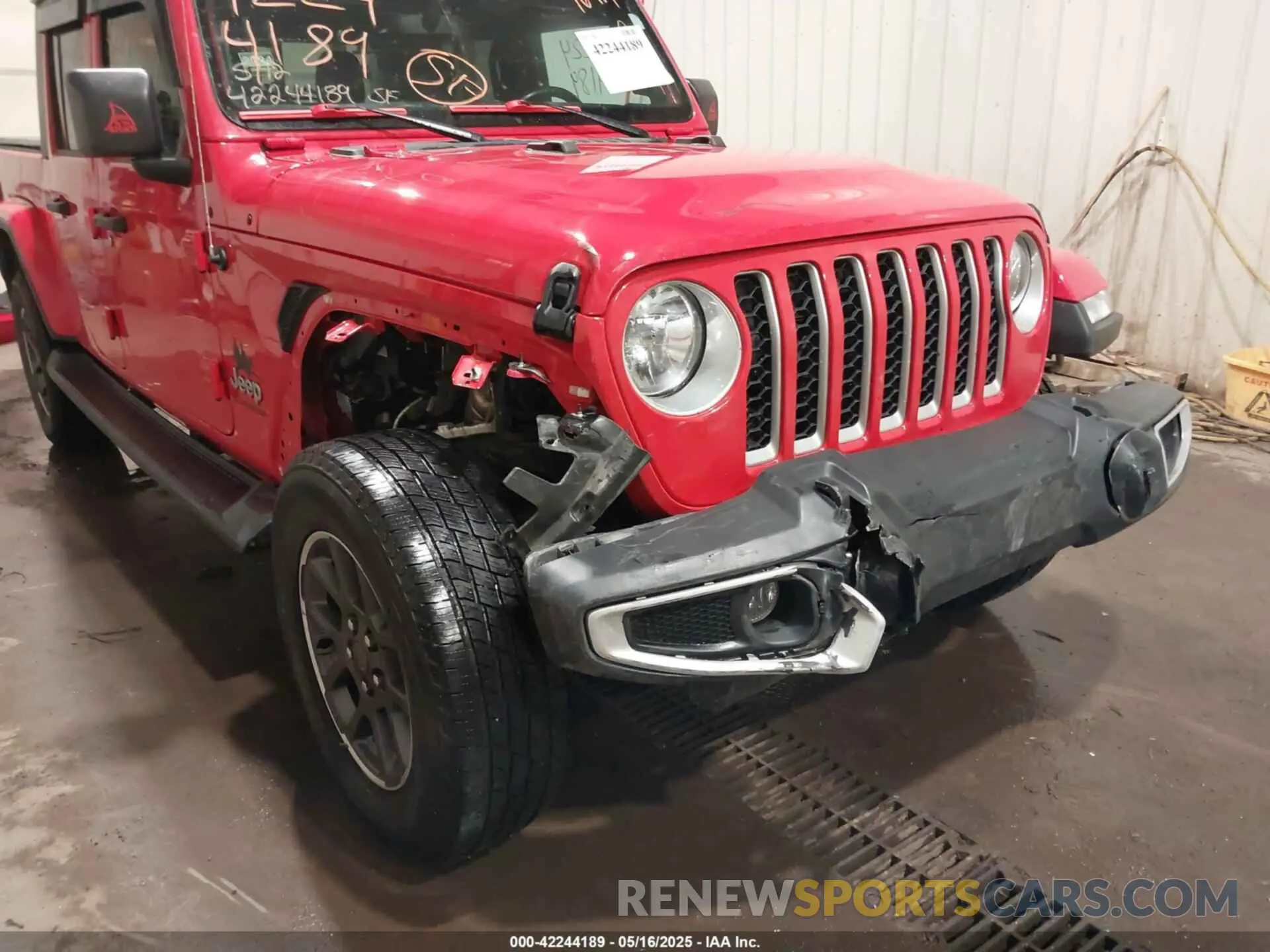 6 Photograph of a damaged car 1C6HJTFG1LL129994 JEEP GLADIATOR 2020