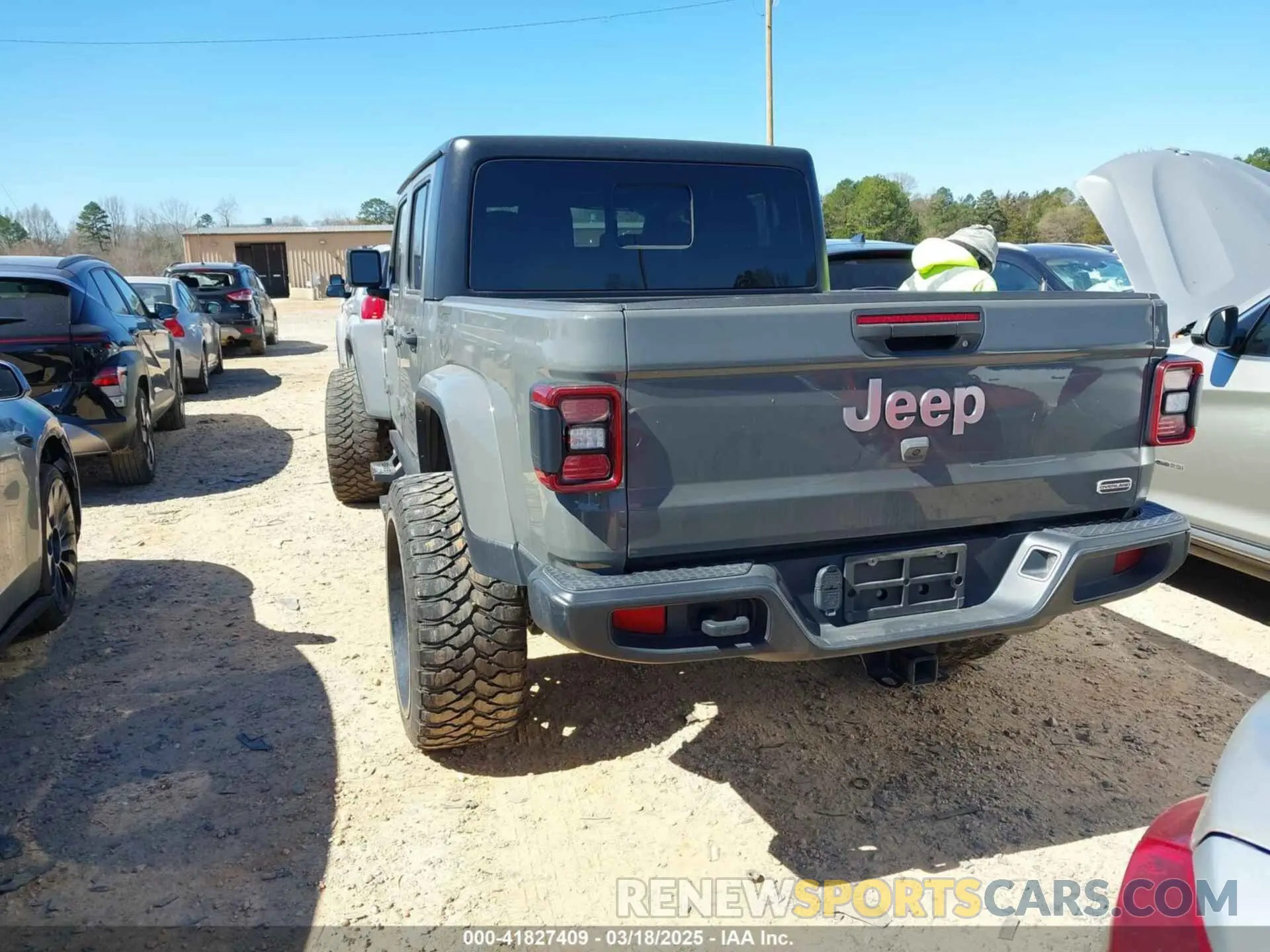 3 Photograph of a damaged car 1C6HJTFG4LL143369 JEEP GLADIATOR 2020