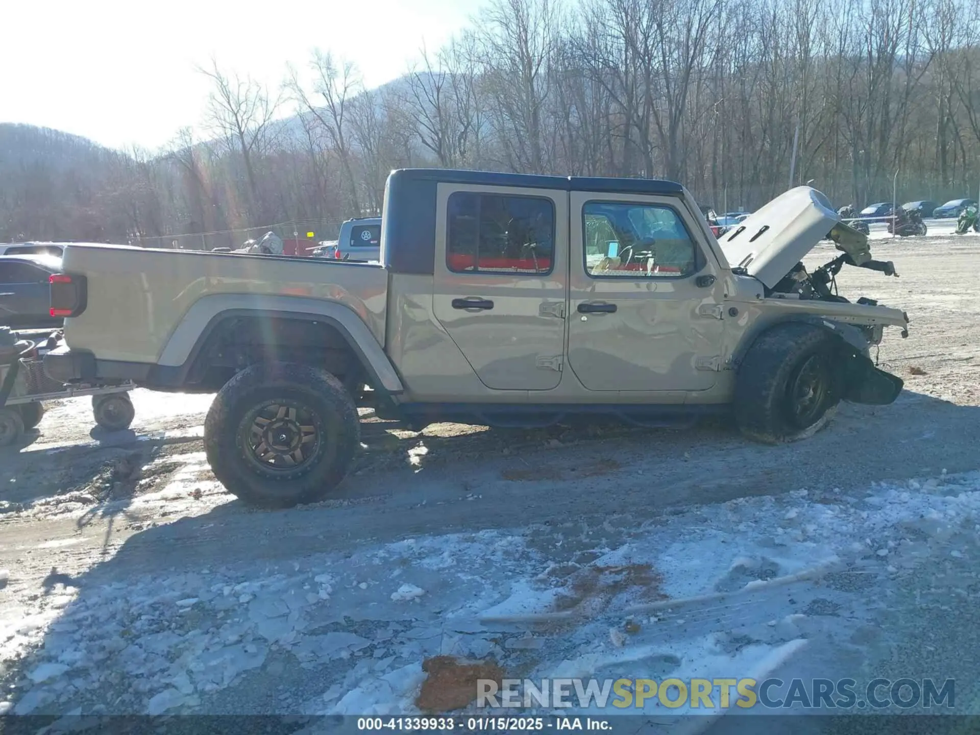 13 Photograph of a damaged car 1C6HJTFG4LL169647 JEEP GLADIATOR 2020