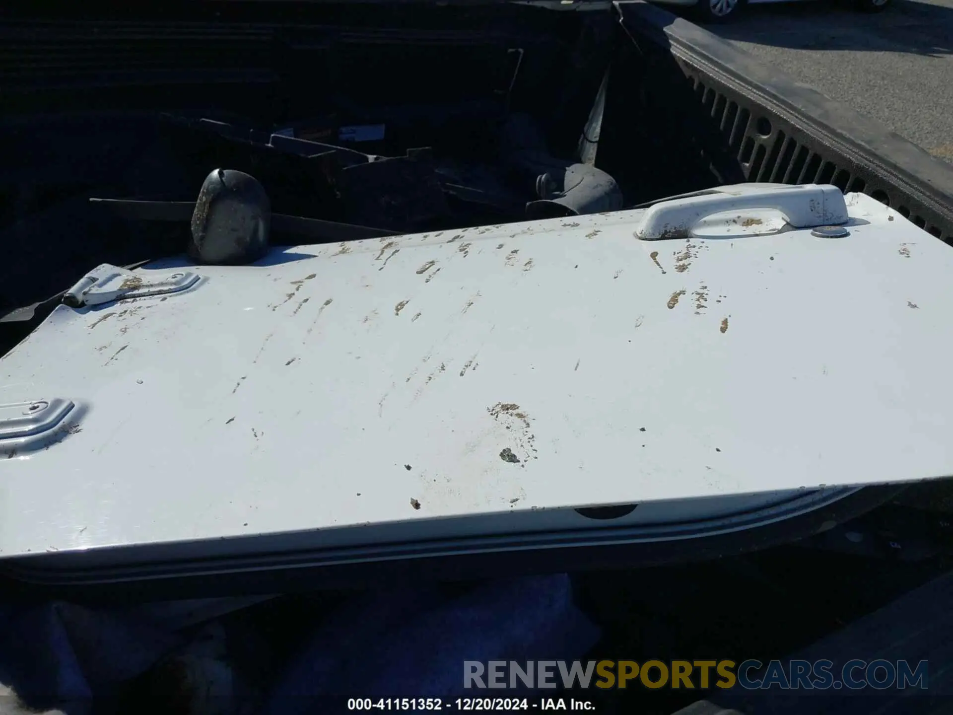 11 Photograph of a damaged car 1C6HJTFGXLL127886 JEEP GLADIATOR 2020