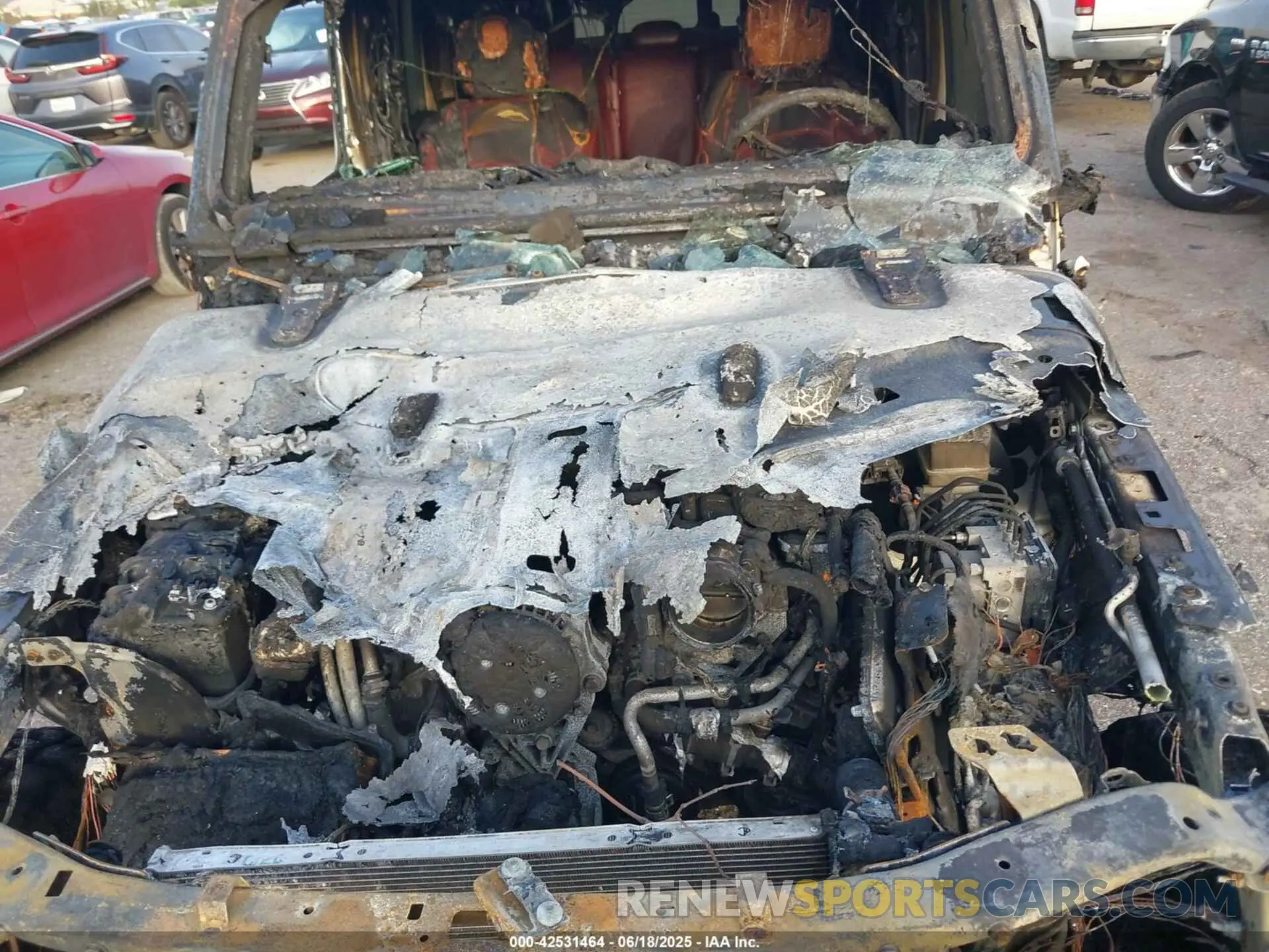 10 Photograph of a damaged car 1C6JJTAG2LL181191 JEEP GLADIATOR 2020