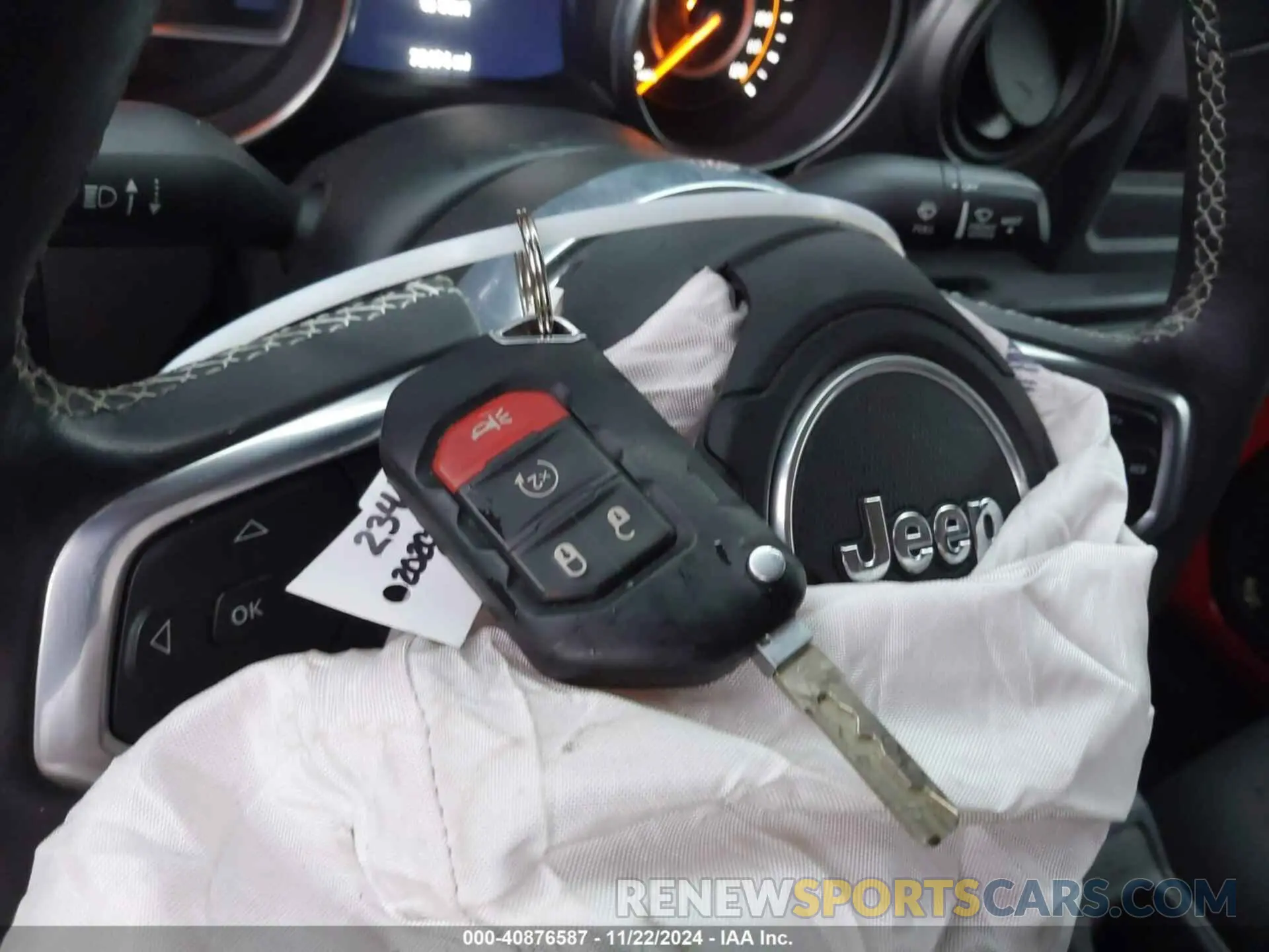 11 Photograph of a damaged car 1C6JJTAG3LL108718 JEEP GLADIATOR 2020