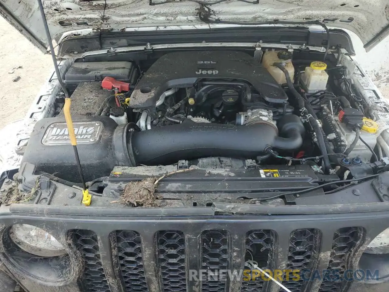 11 Photograph of a damaged car 1C6JJTAG3LL215977 JEEP GLADIATOR 2020