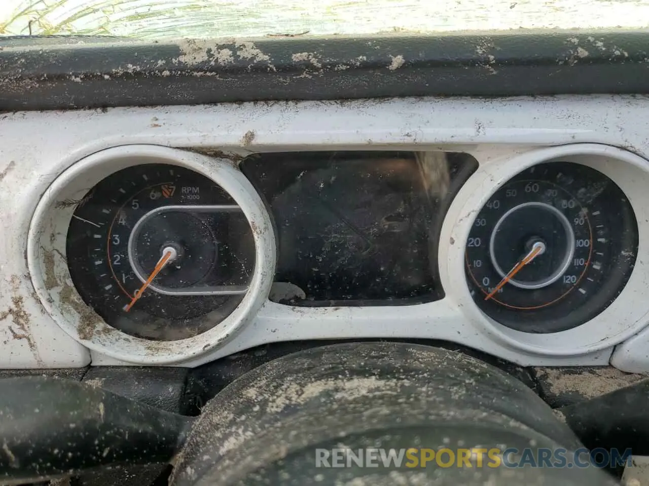 9 Photograph of a damaged car 1C6JJTAG3LL215977 JEEP GLADIATOR 2020