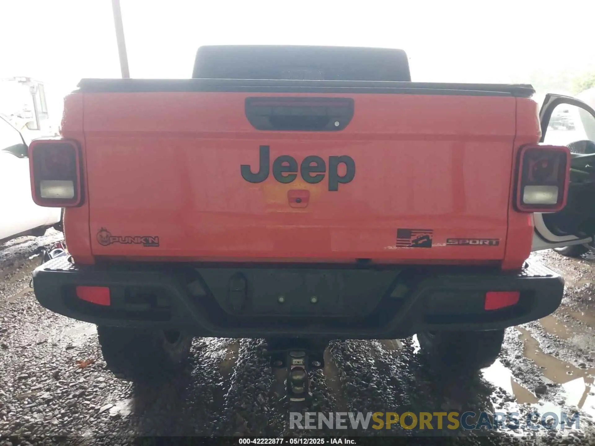 16 Photograph of a damaged car 1C6JJTAG4LL177711 JEEP GLADIATOR 2020