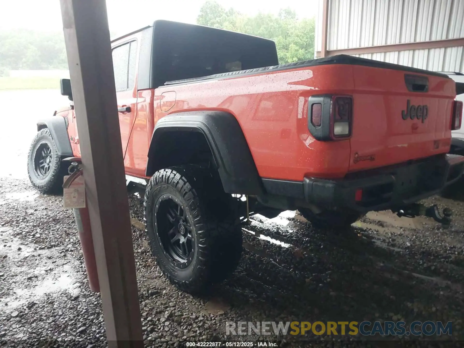 3 Photograph of a damaged car 1C6JJTAG4LL177711 JEEP GLADIATOR 2020
