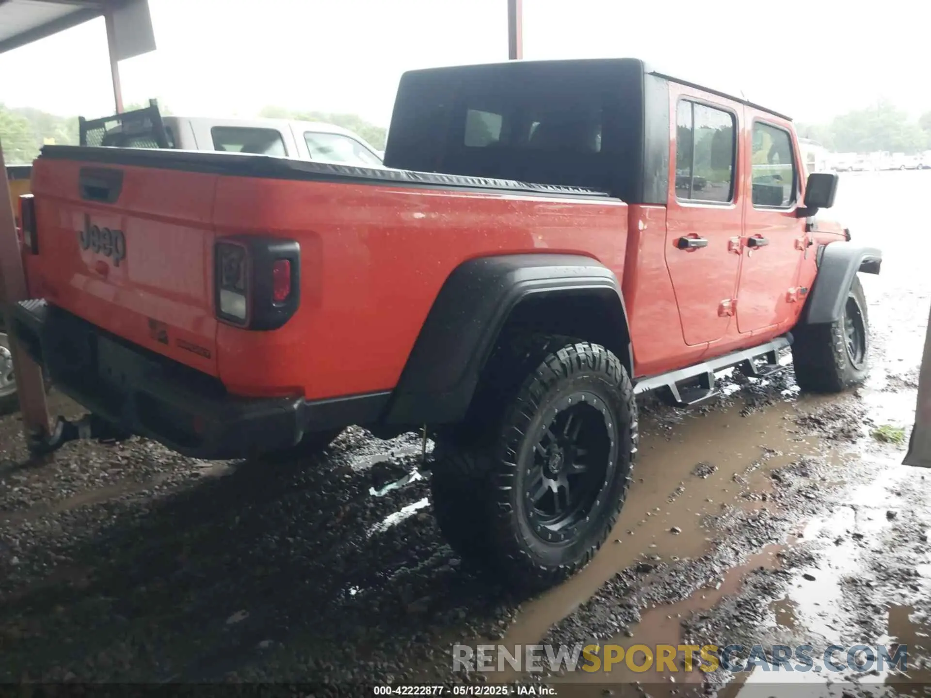 4 Photograph of a damaged car 1C6JJTAG4LL177711 JEEP GLADIATOR 2020