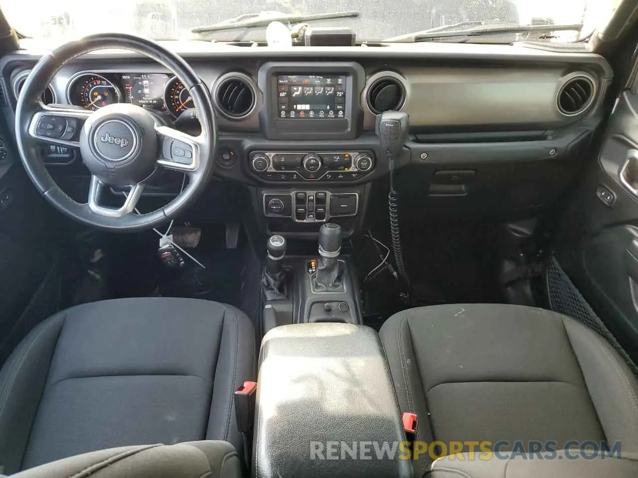 8 Photograph of a damaged car 1C6JJTAGXLL139755 JEEP GLADIATOR 2020