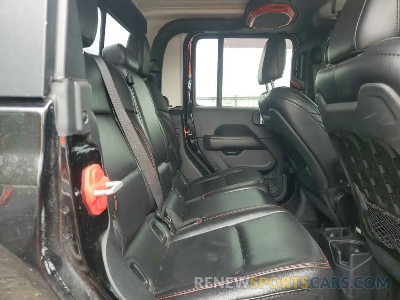 10 Photograph of a damaged car 1C6JJTBG0LL163075 JEEP GLADIATOR 2020