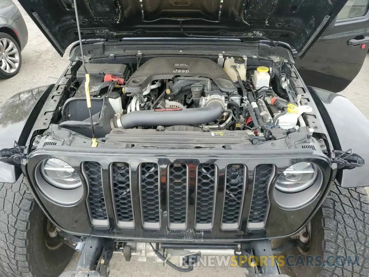 11 Photograph of a damaged car 1C6JJTBG0LL163075 JEEP GLADIATOR 2020