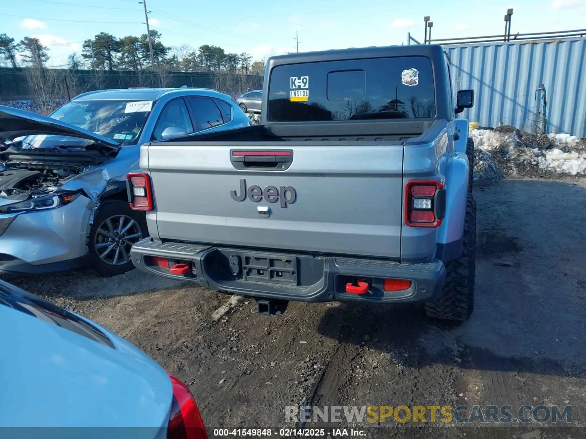 16 Photograph of a damaged car 1C6JJTBG3LL146111 JEEP GLADIATOR 2020