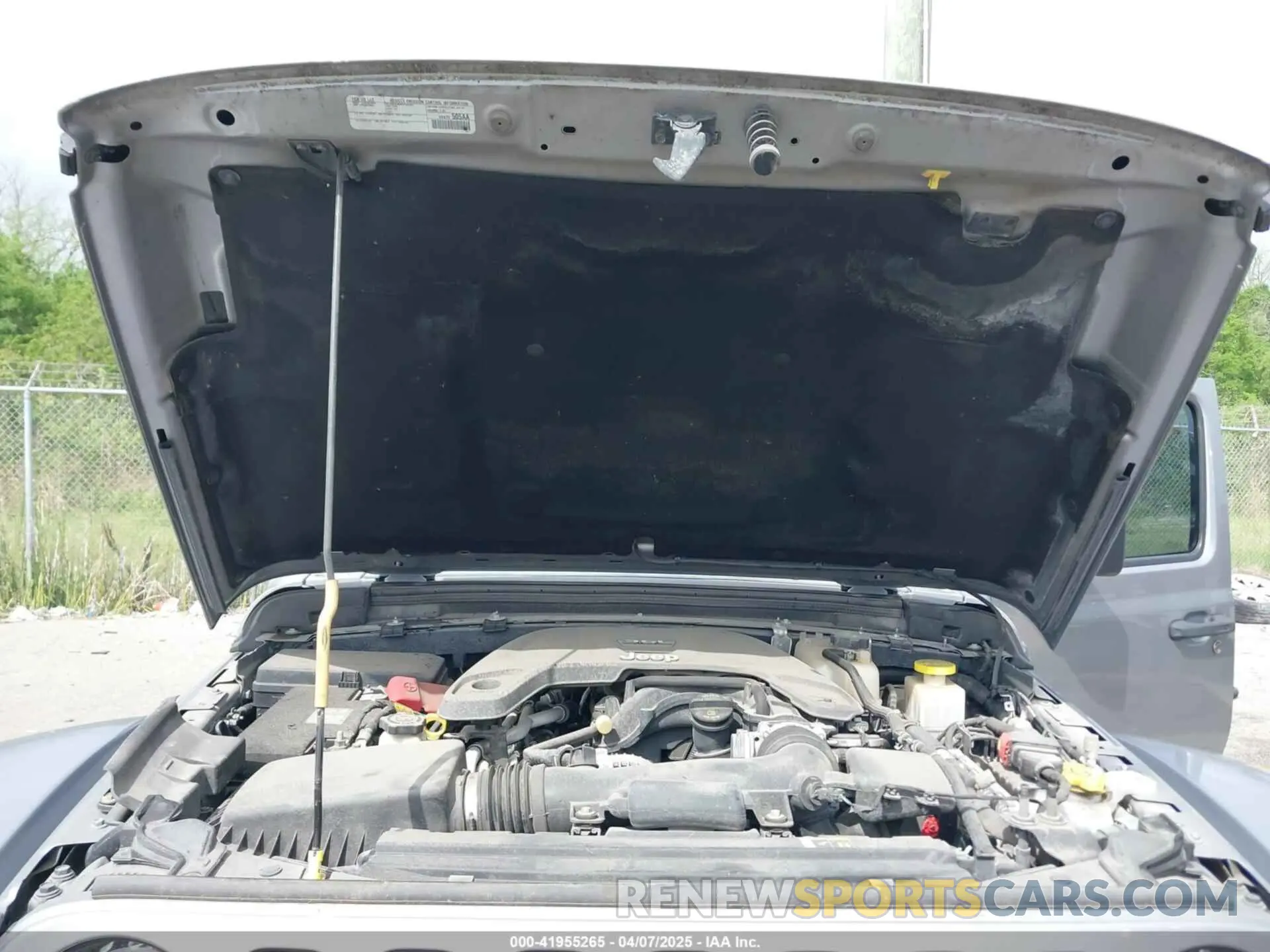 10 Photograph of a damaged car 1C6JJTBG5LL142576 JEEP GLADIATOR 2020