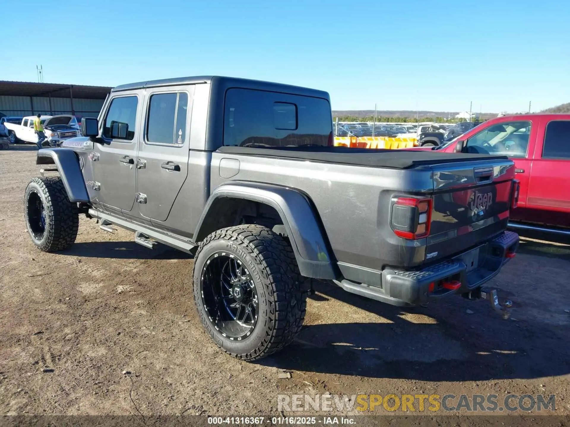 3 Photograph of a damaged car 1C6JJTBG5LL179188 JEEP GLADIATOR 2020