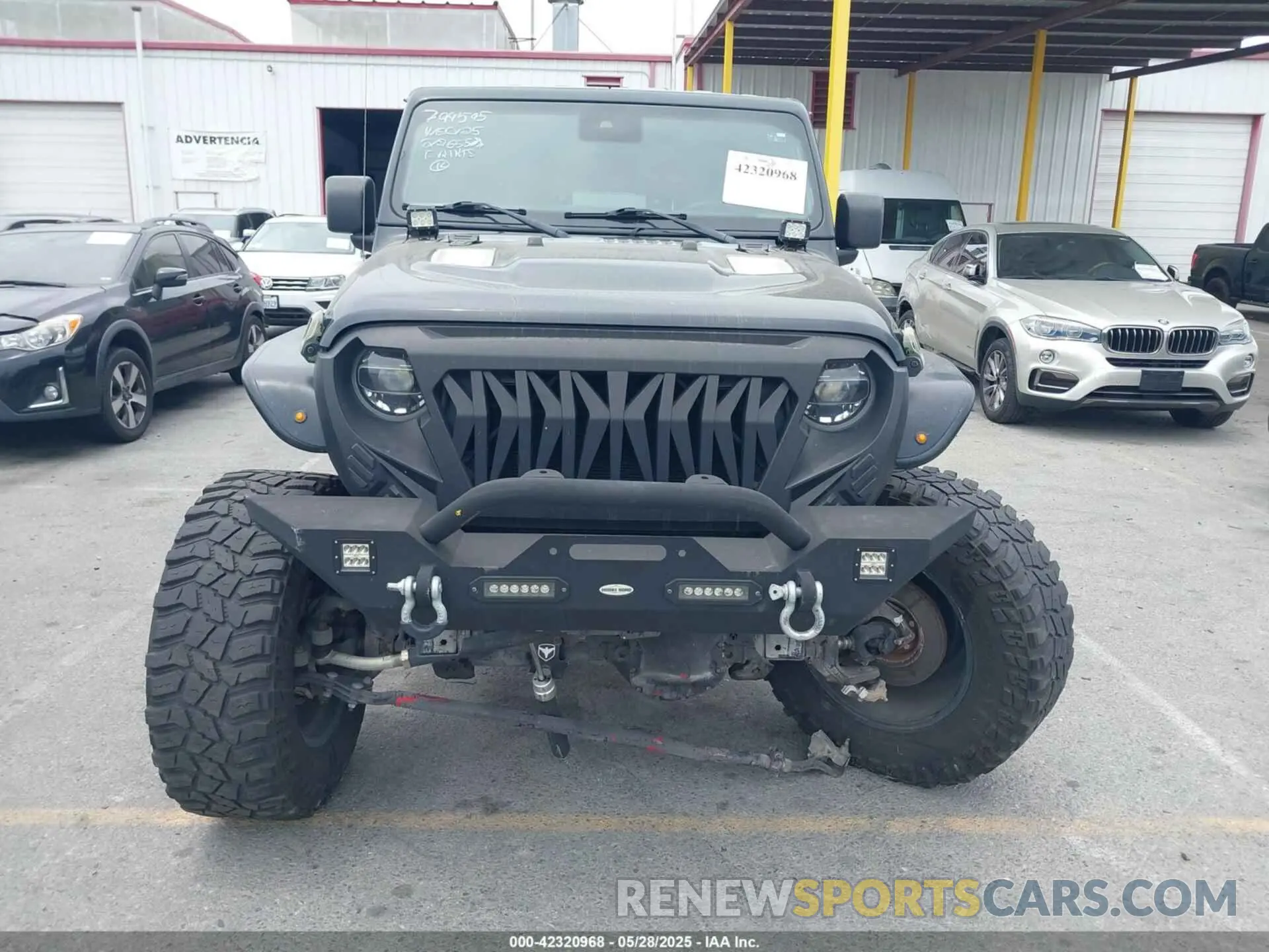 12 Photograph of a damaged car 1C6JJTBG7LL102189 JEEP GLADIATOR 2020