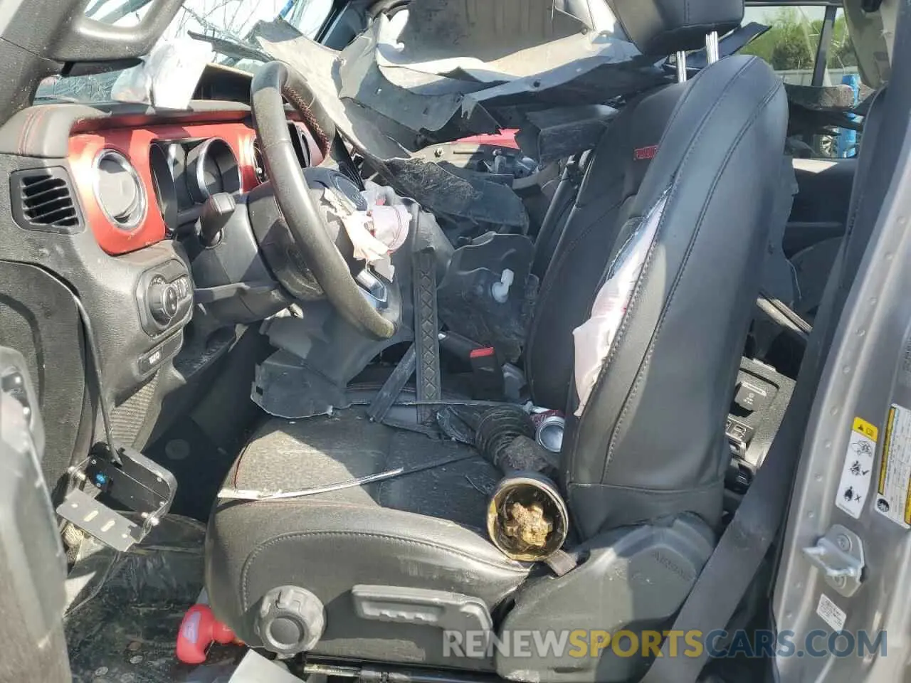 7 Photograph of a damaged car 1C6JJTBG9LL135016 JEEP GLADIATOR 2020