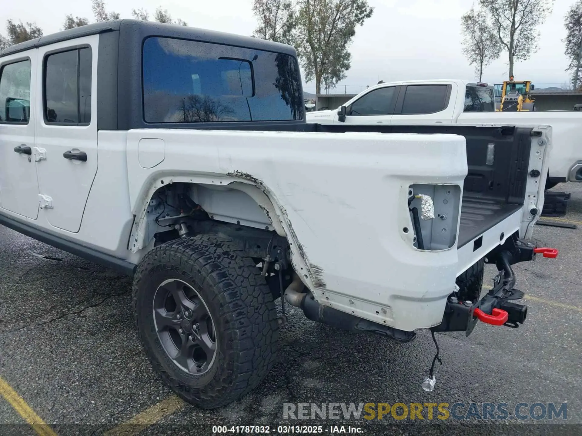 6 Photograph of a damaged car 1C6JJTBG9LL200639 JEEP GLADIATOR 2020