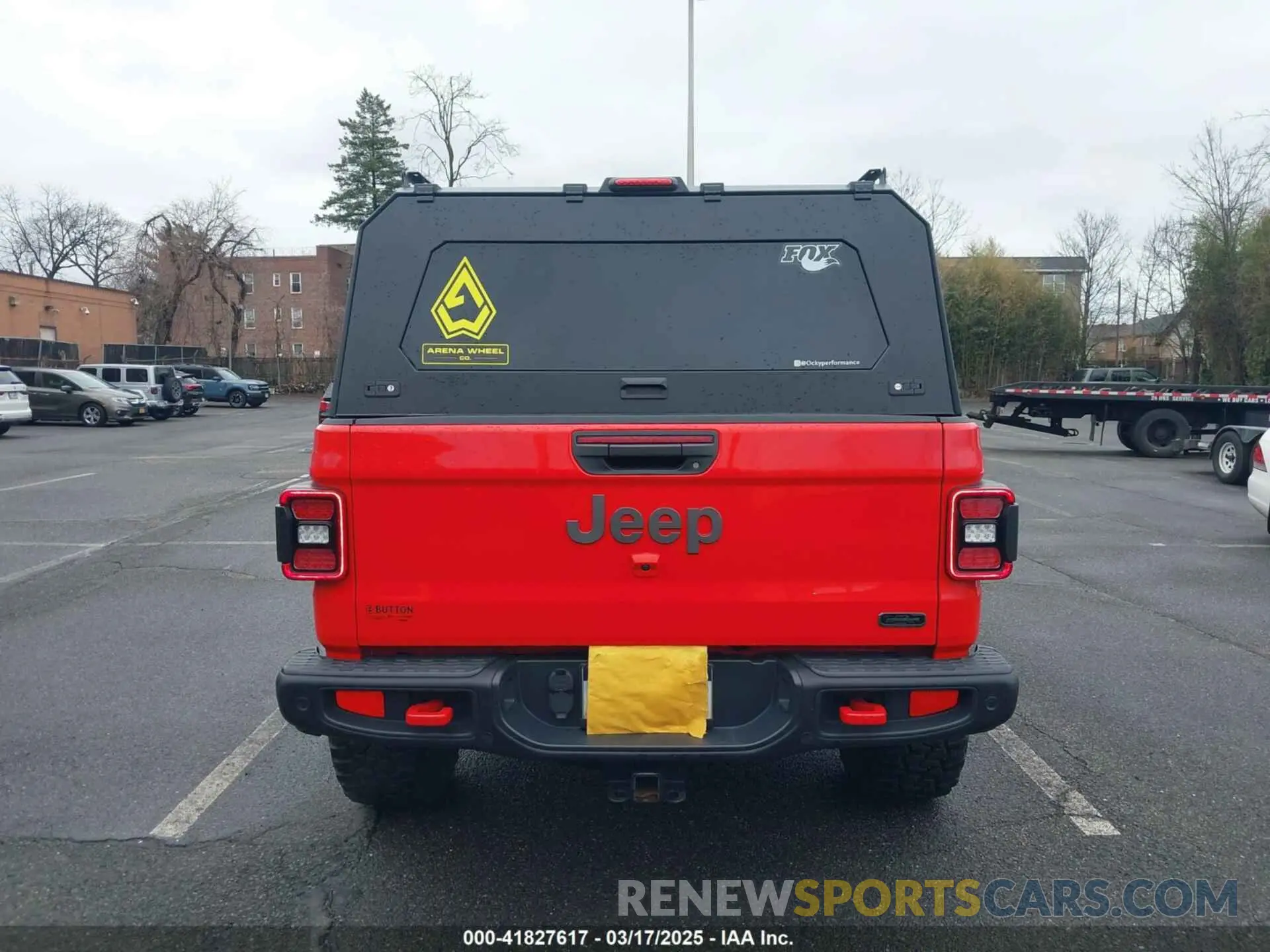 16 Photograph of a damaged car 1C6JJTBGXLL113994 JEEP GLADIATOR 2020