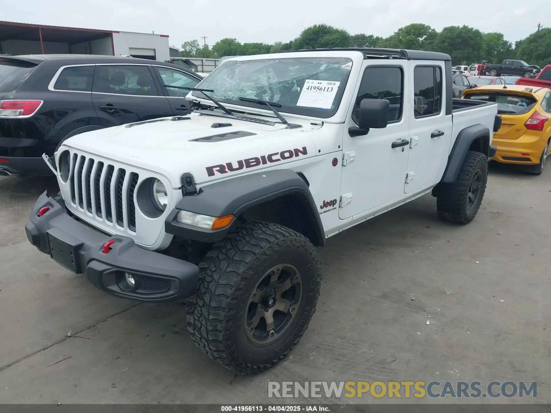 2 Photograph of a damaged car 1C6JJTBGXLL136711 JEEP GLADIATOR 2020
