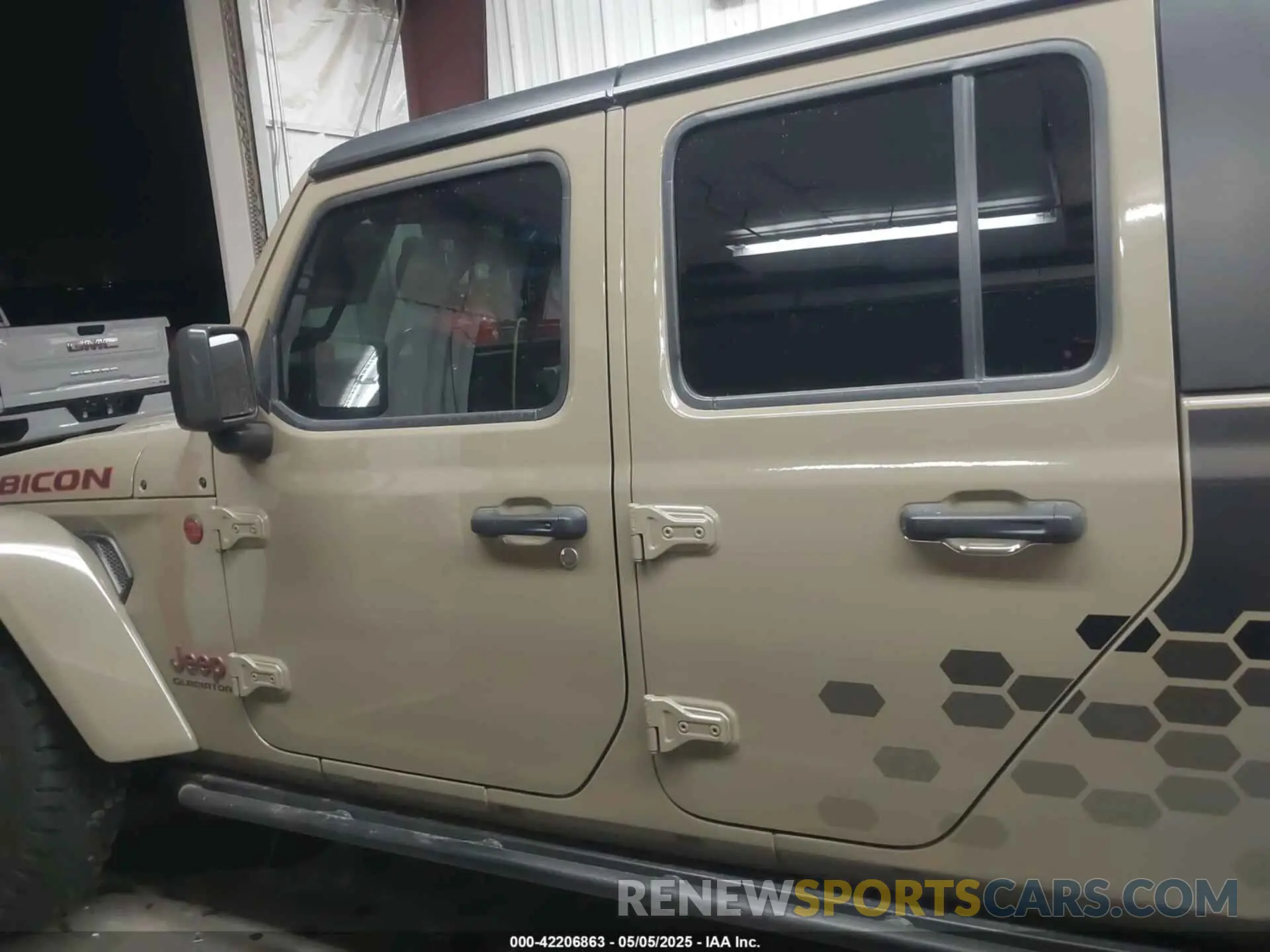 15 Photograph of a damaged car 1C6JJTBGXLL178893 JEEP GLADIATOR 2020
