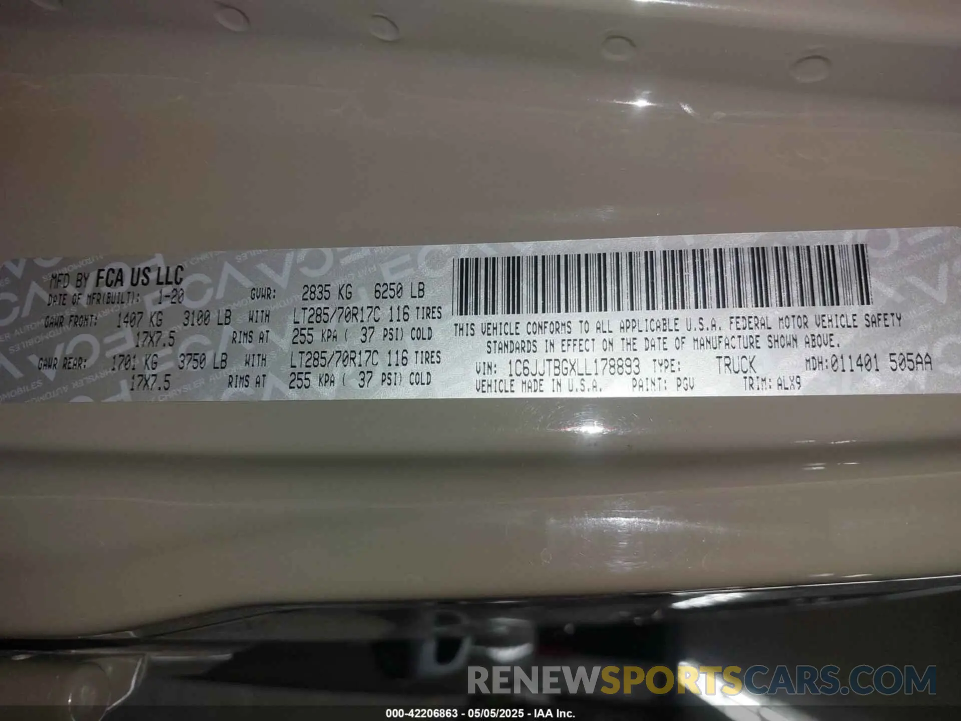 9 Photograph of a damaged car 1C6JJTBGXLL178893 JEEP GLADIATOR 2020